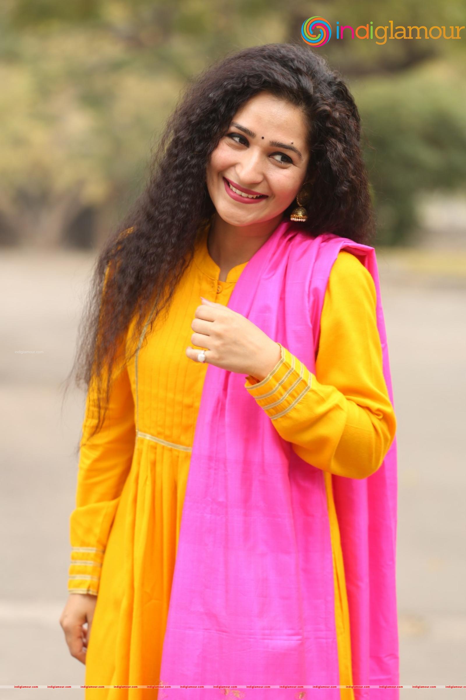 Garima Singh Actress hd photo