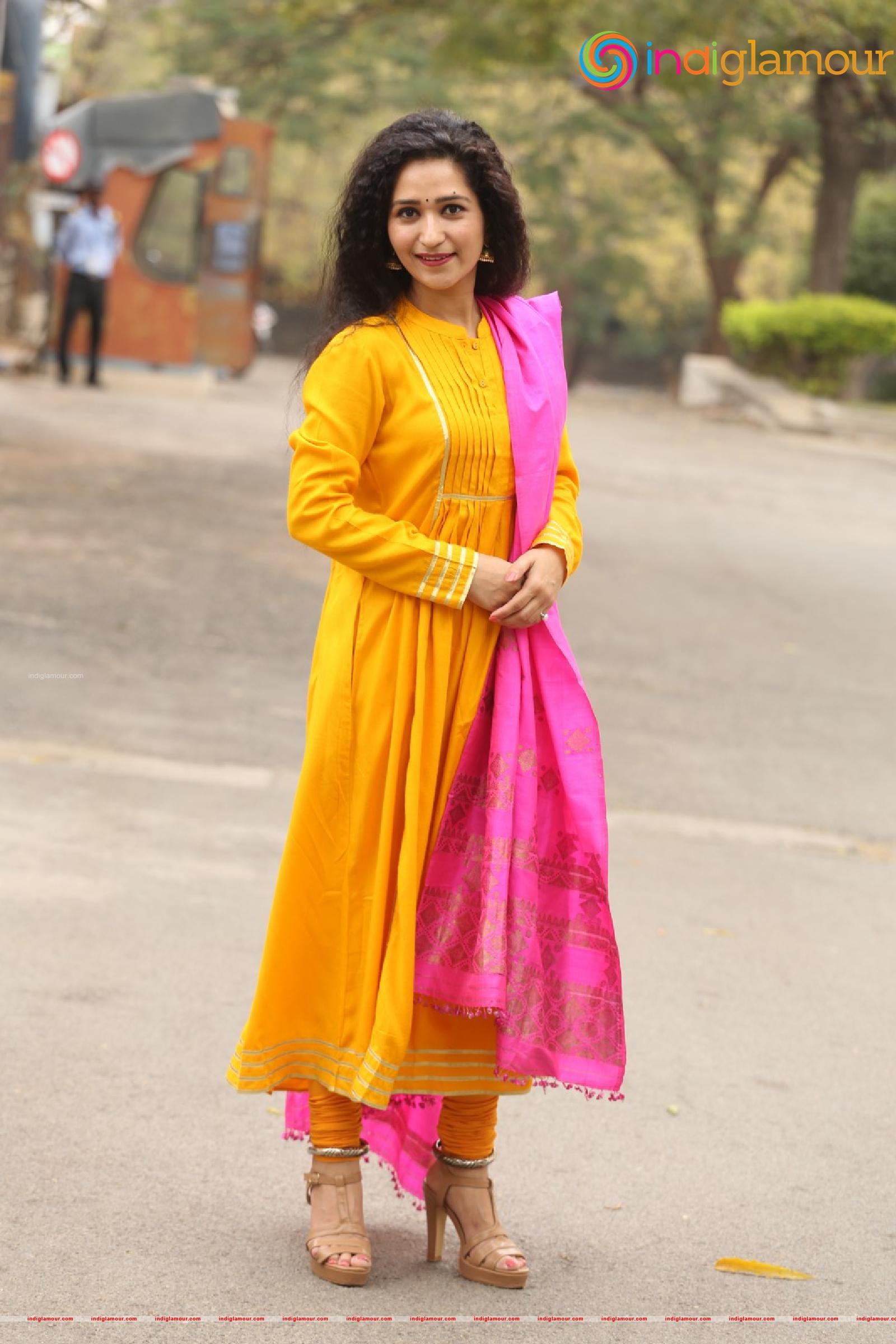 Garima Singh Actress hd photo