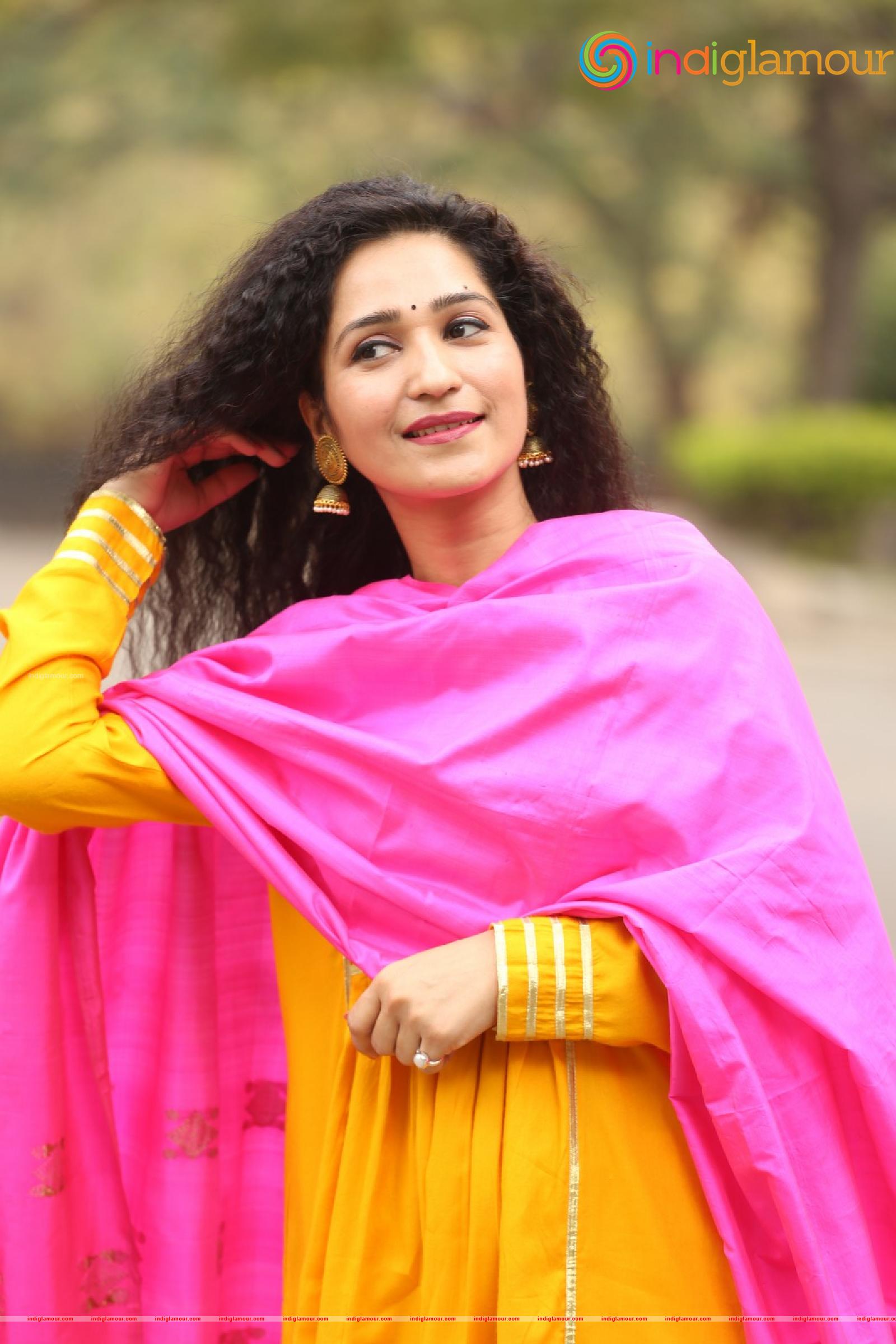 Garima Singh Actress hd photo