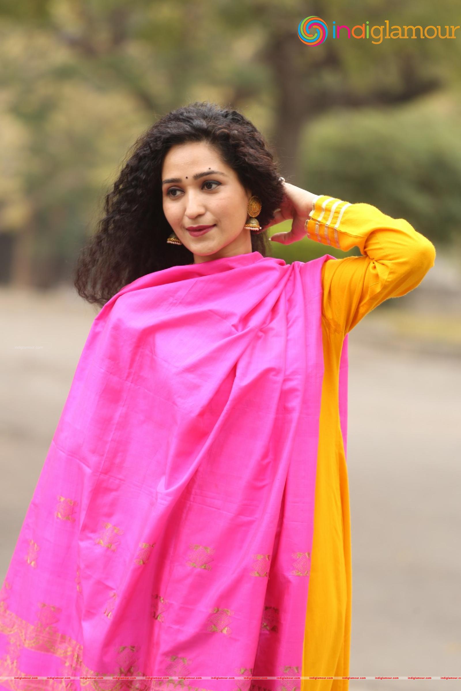 Garima Singh Actress hd photo