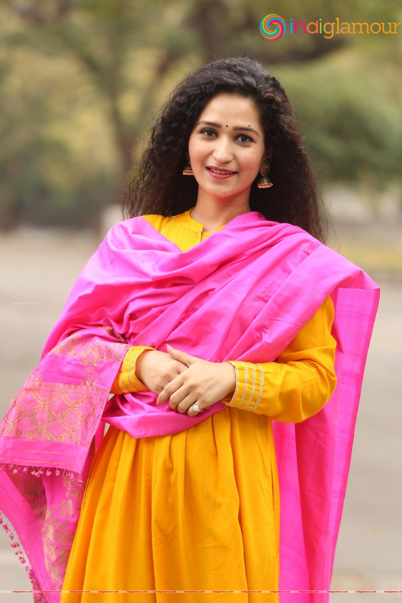 Garima Singh Actress hd photo