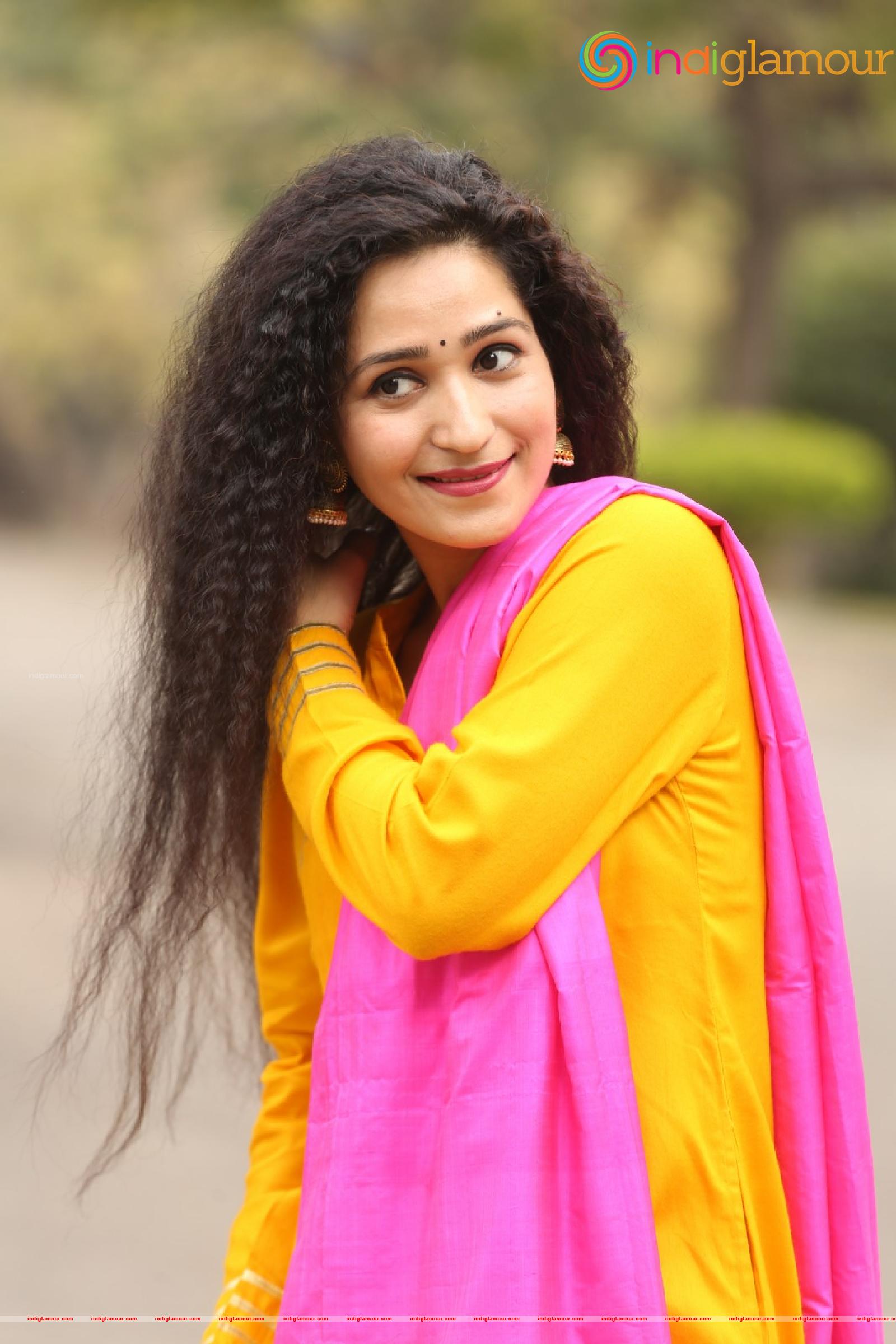 Garima Singh Actress hd photo