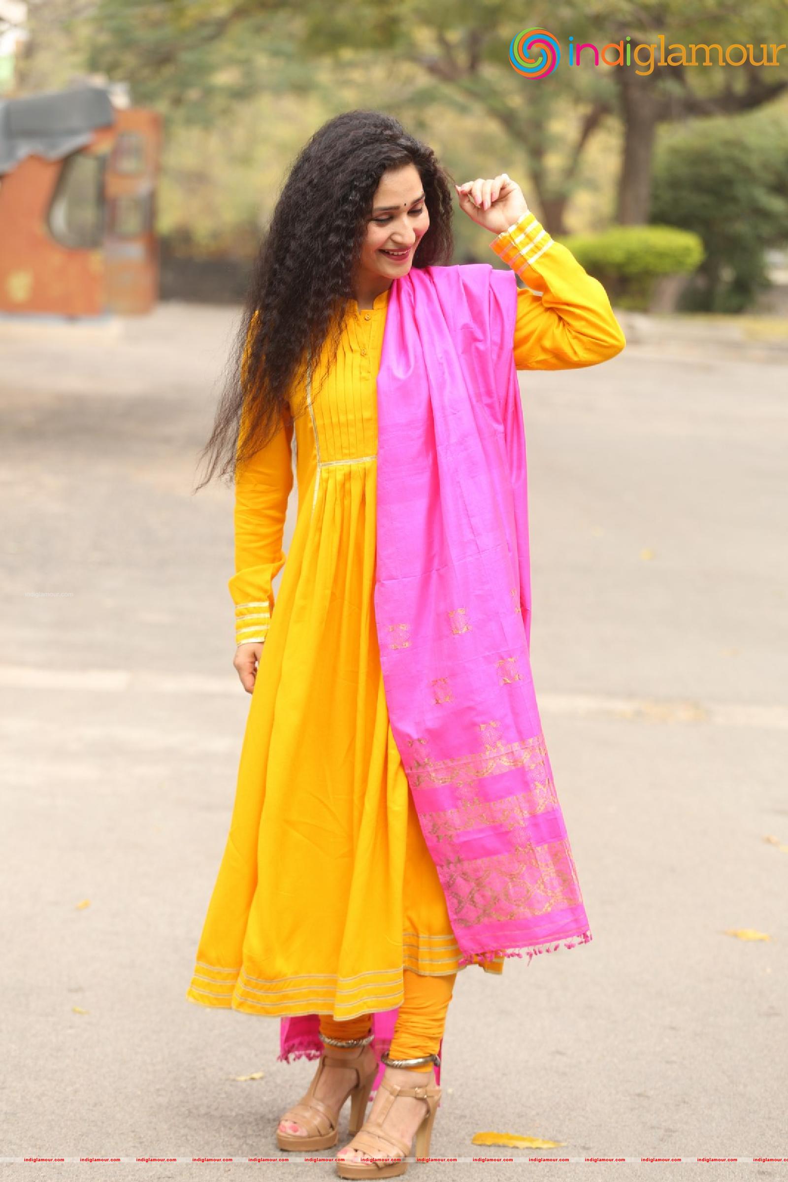 Garima Singh Actress hd photo