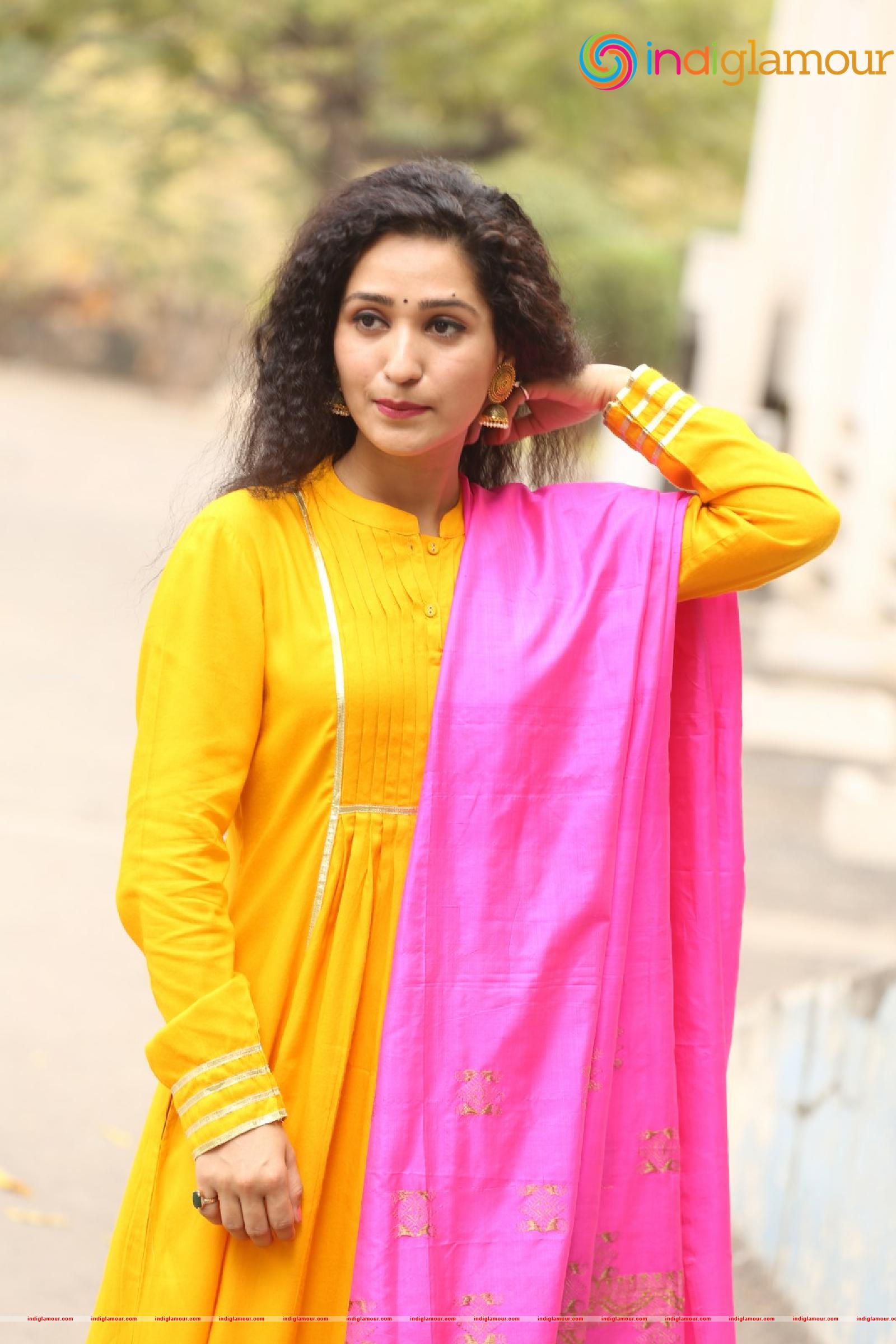 Garima Singh Actress hd photo