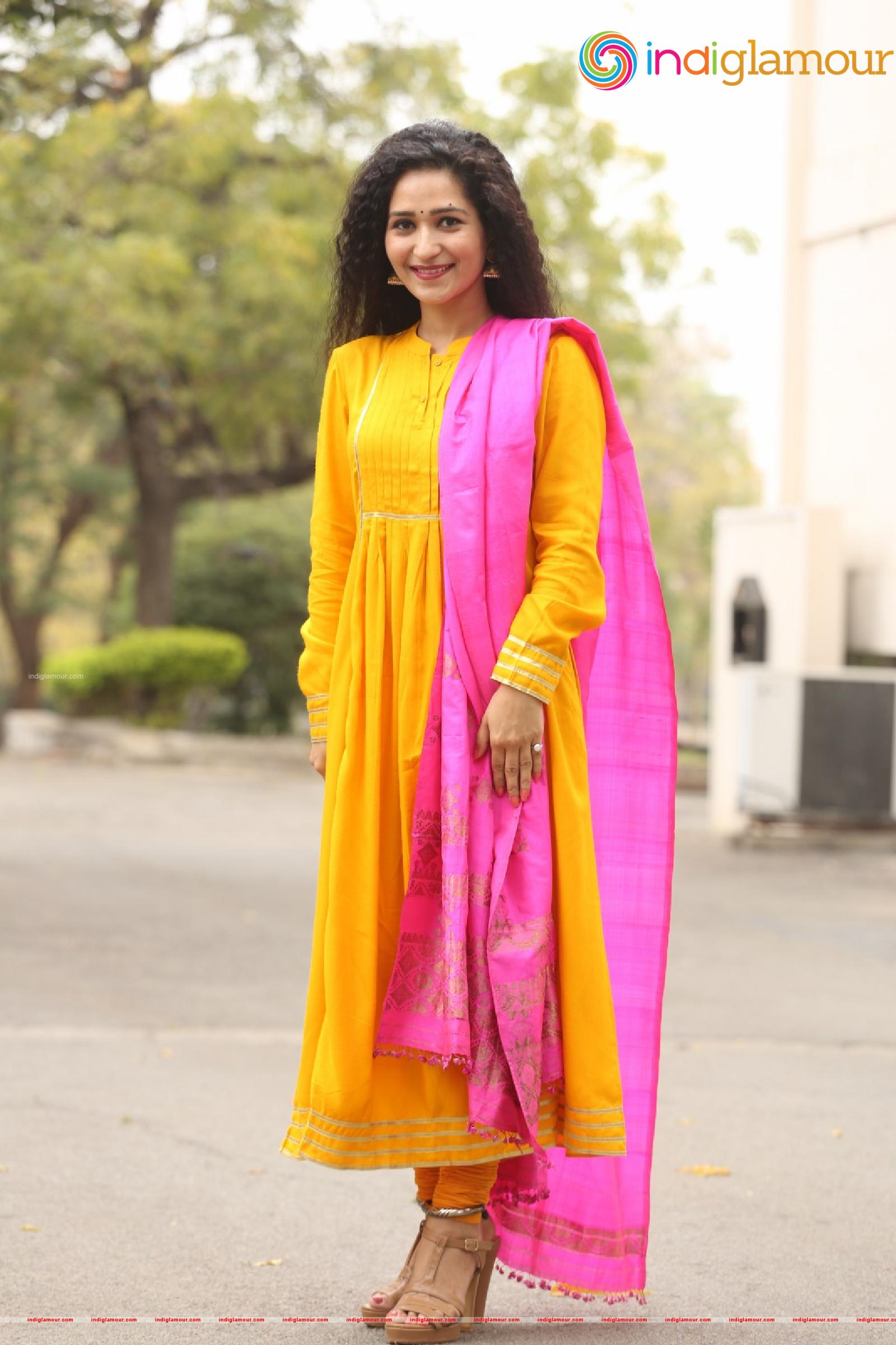 Garima Singh Actress hd photo