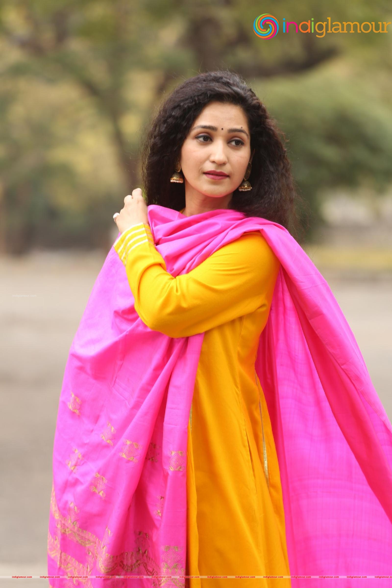 Garima Singh Actress hd photo