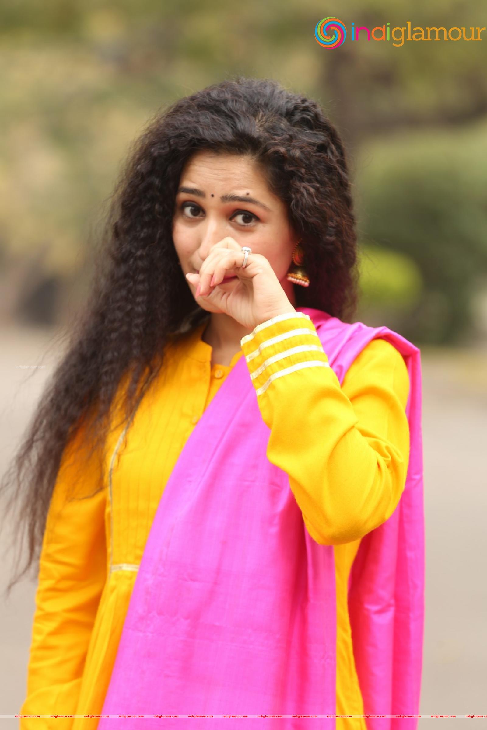 Garima Singh Actress hd photo