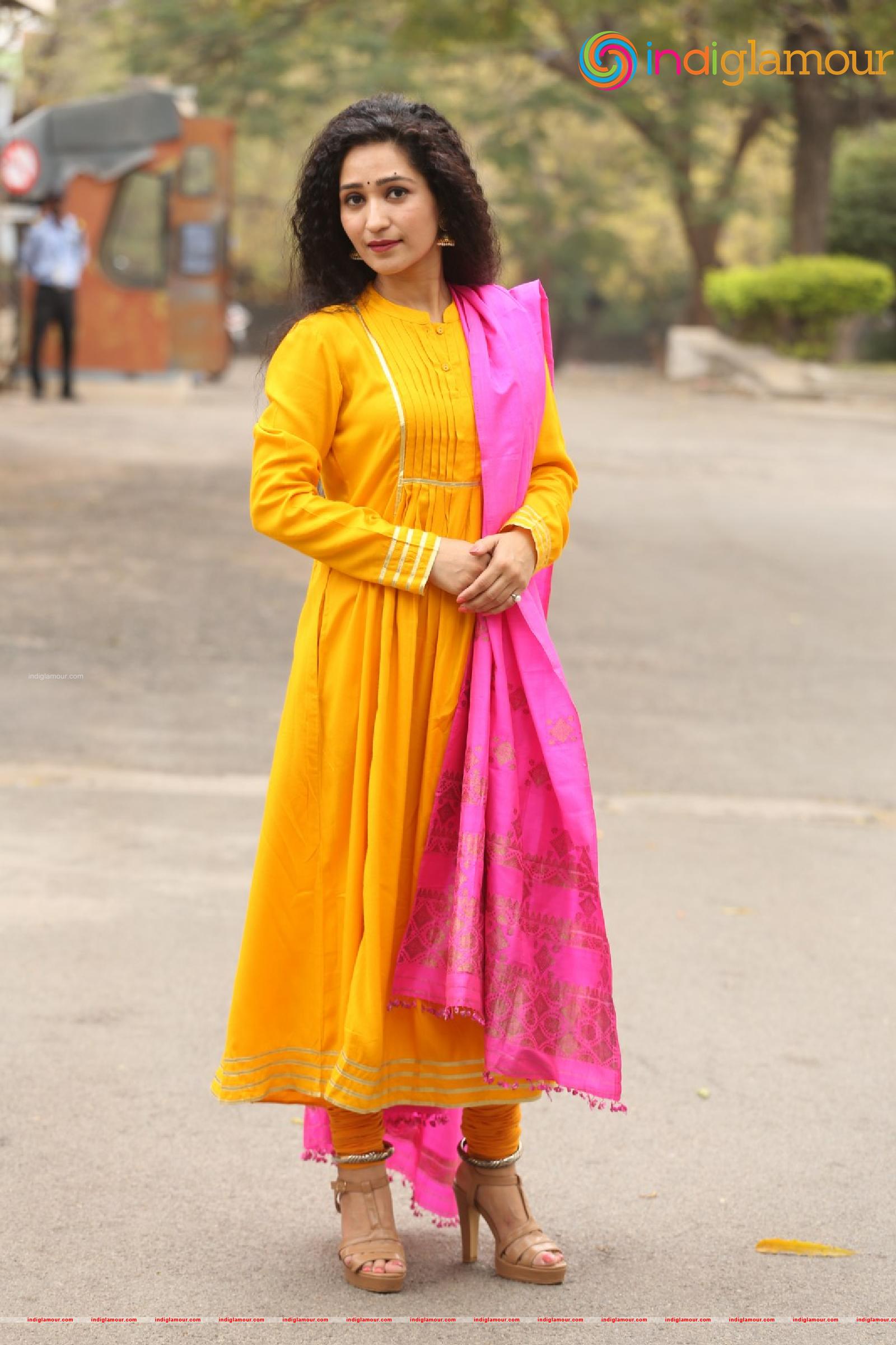 Garima Singh Actress hd photo