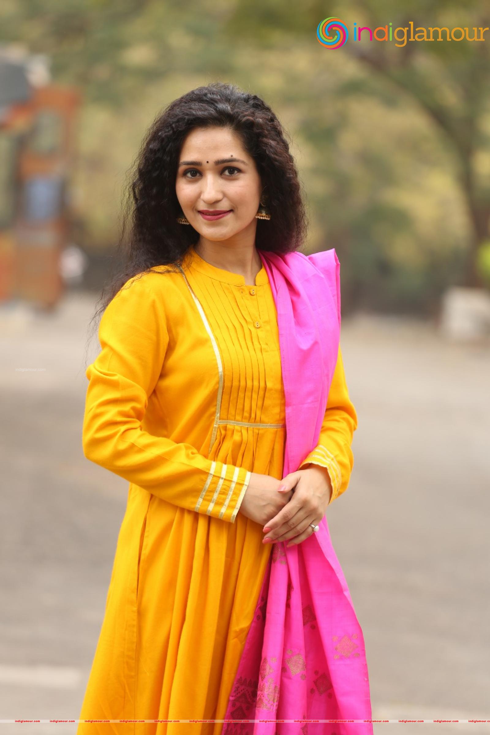 Garima Singh Actress hd photo