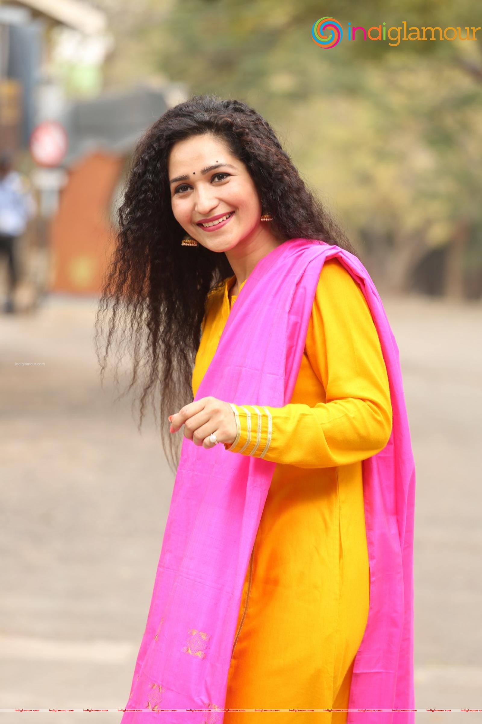 Garima Singh Actress hd photo