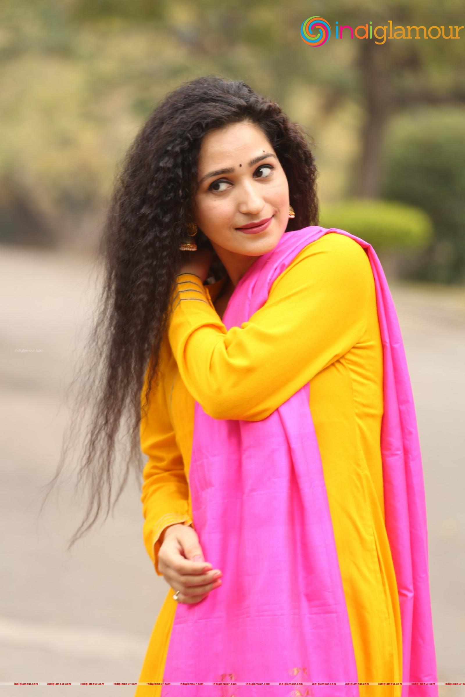 Garima Singh Actress hd photo