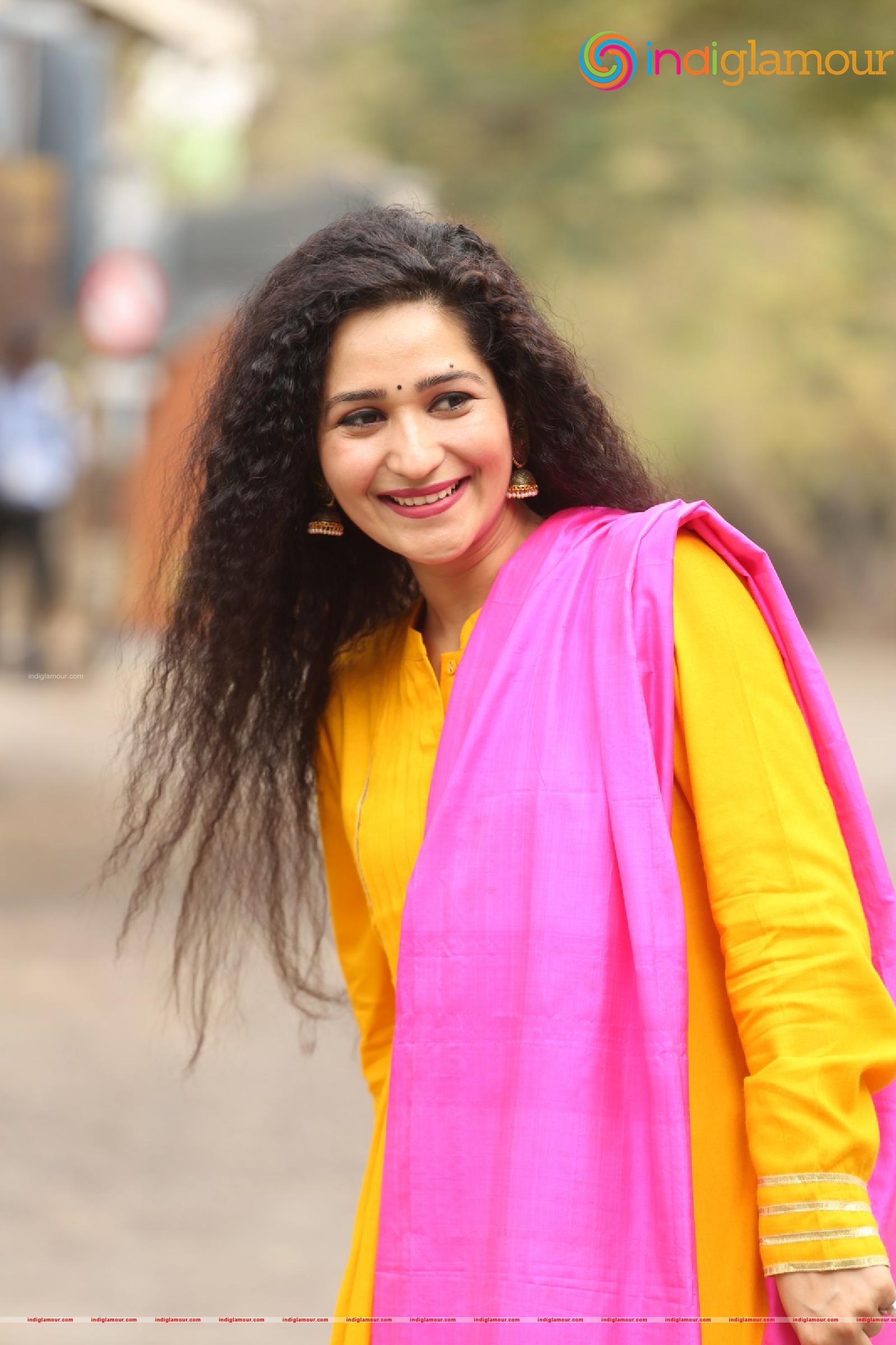 Garima Singh Actress hd photo