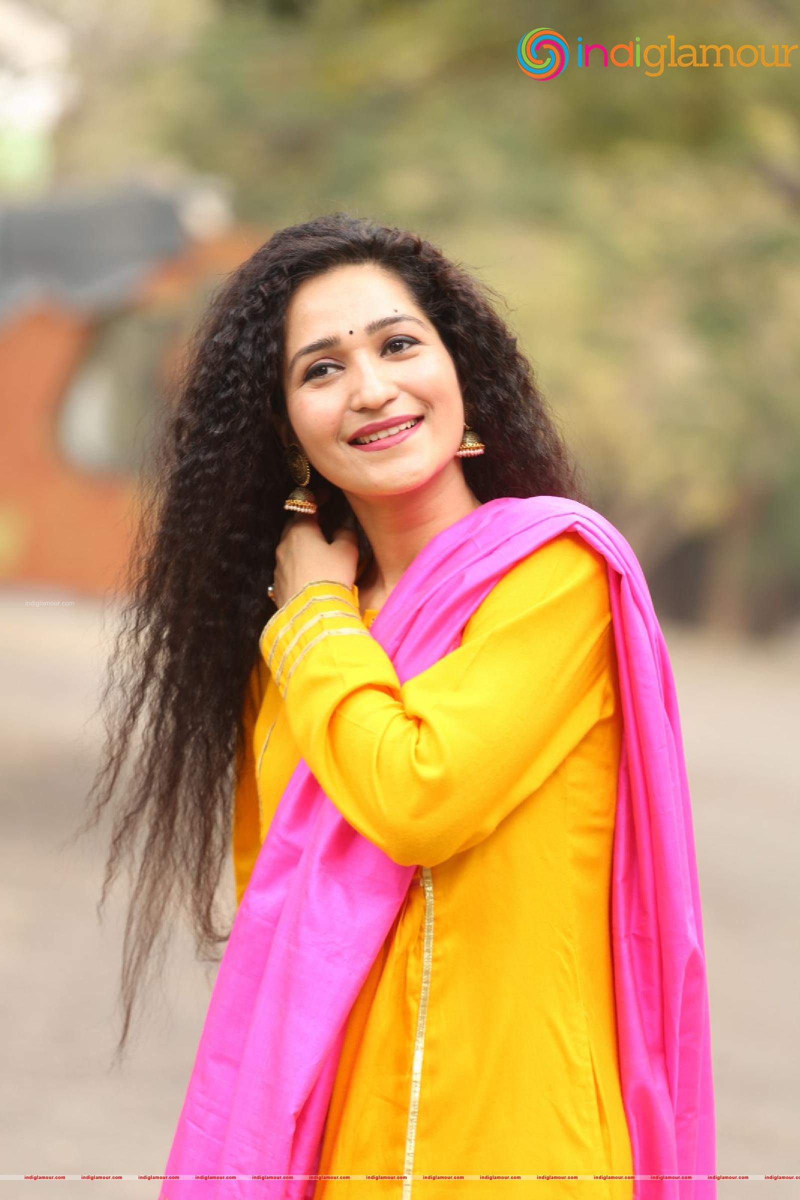 Garima Singh Actress hd photo