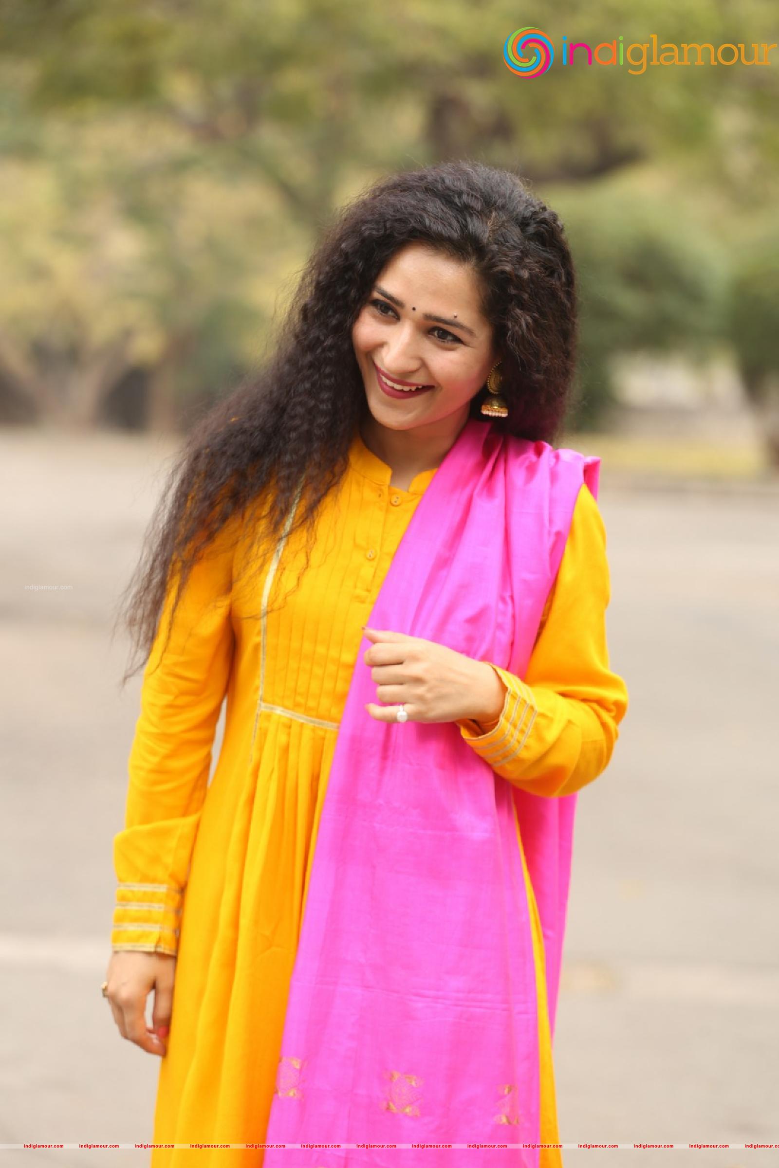 Garima Singh Actress hd photo