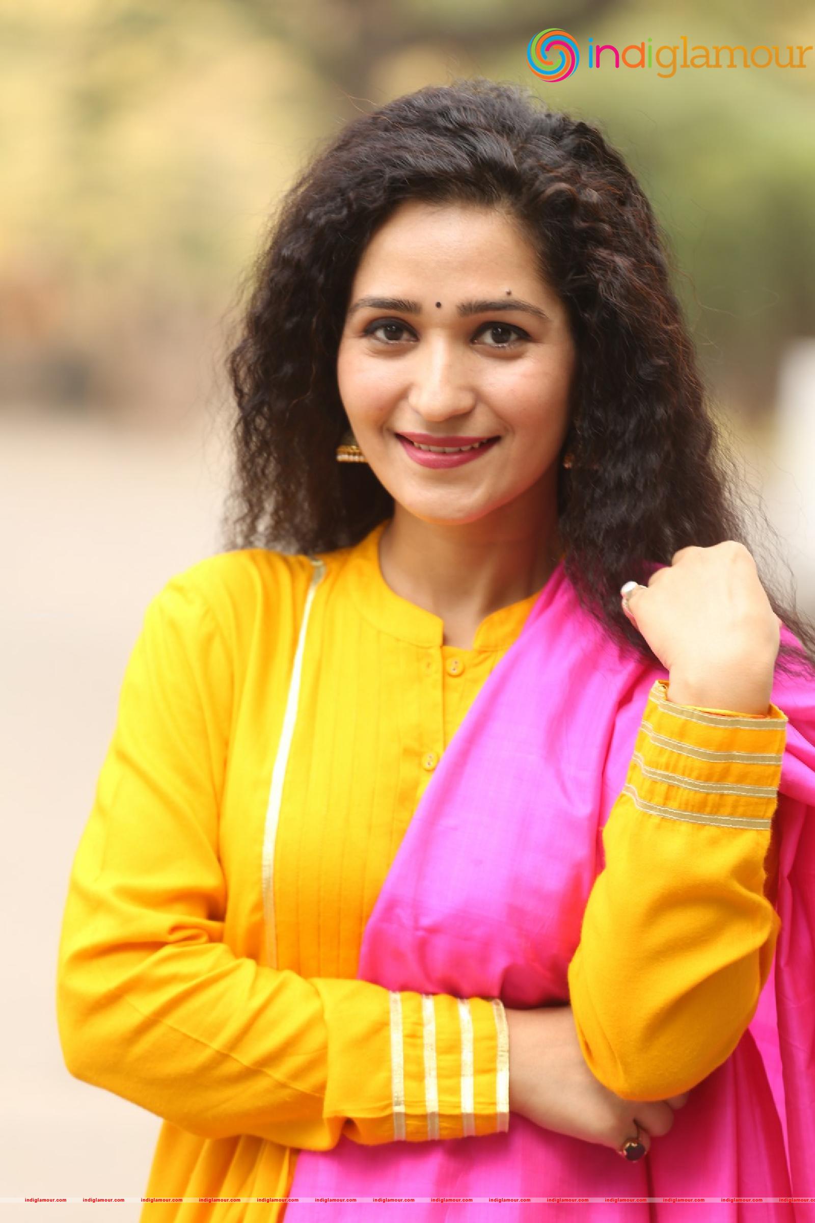 Garima Singh Actress hd photo