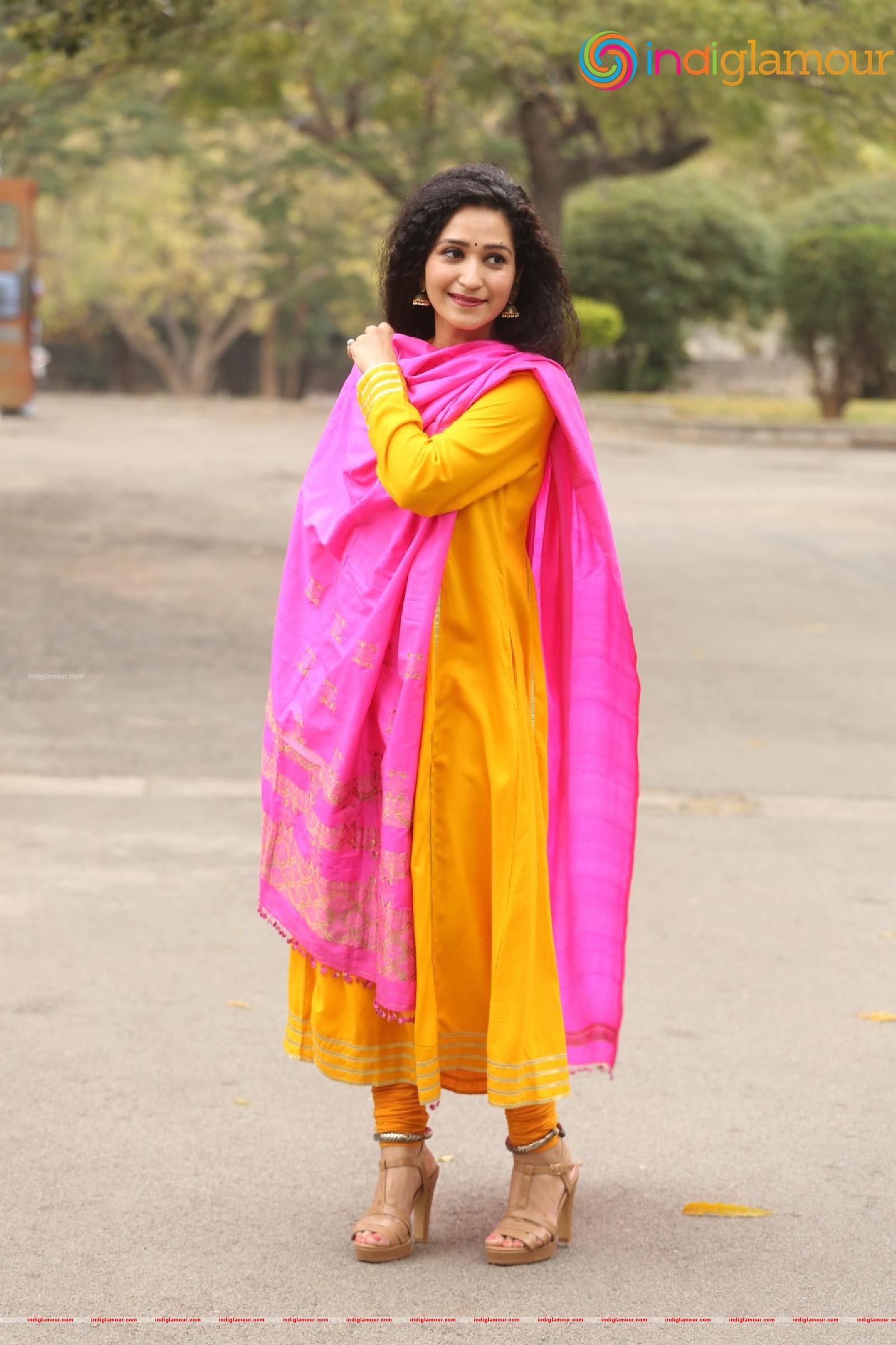 Garima Singh Actress hd photo