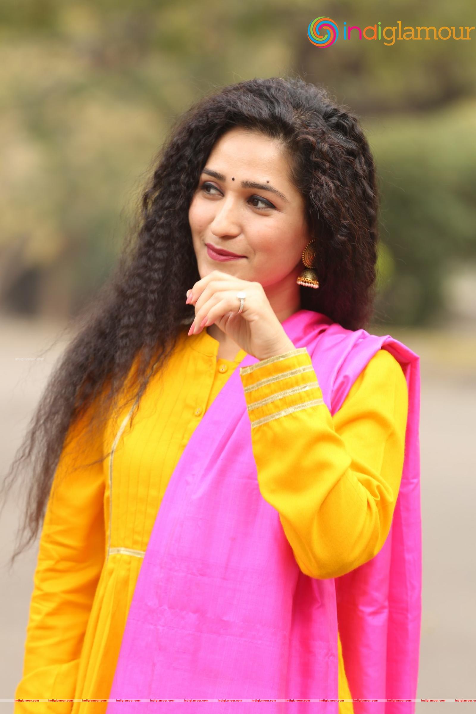Garima Singh Actress hd photo