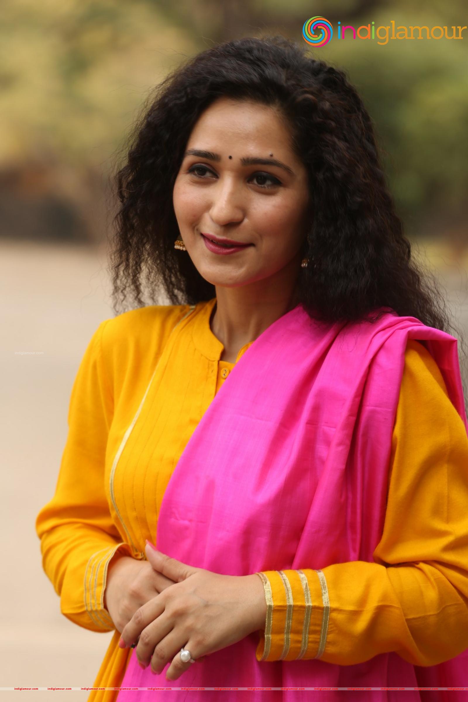 Garima Singh Actress hd photo