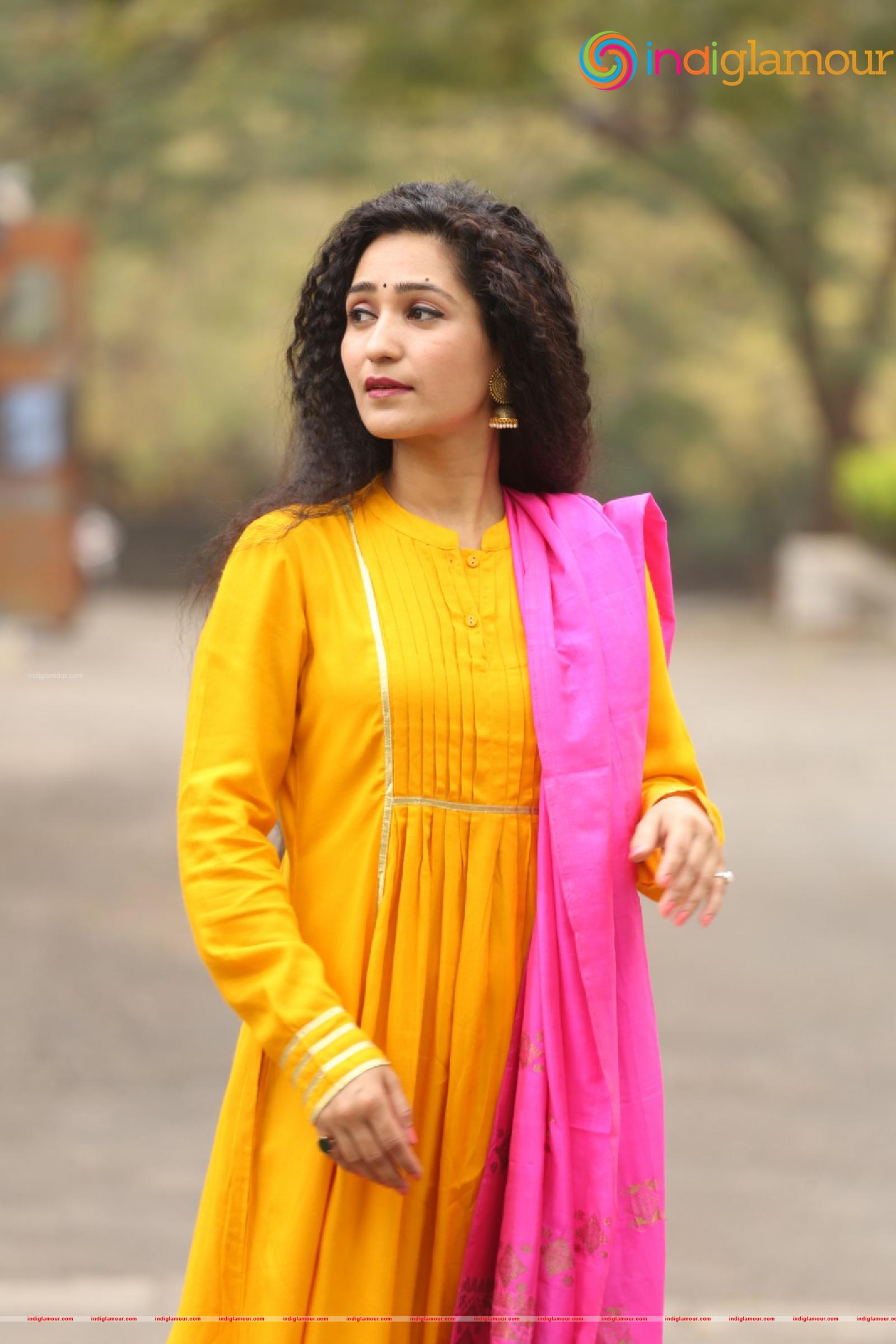 Garima Singh Actress hd photo