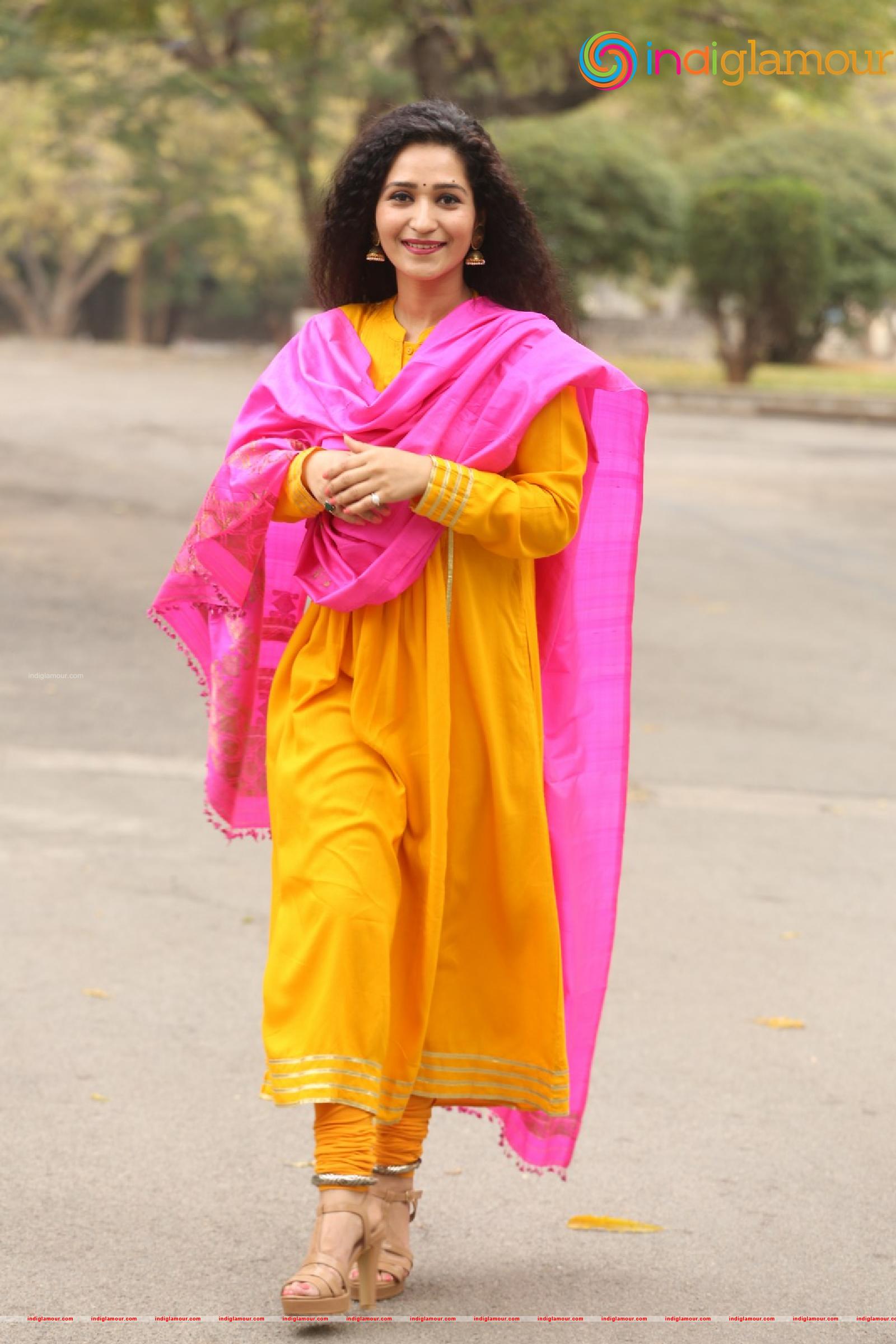 Garima Singh Actress hd photo