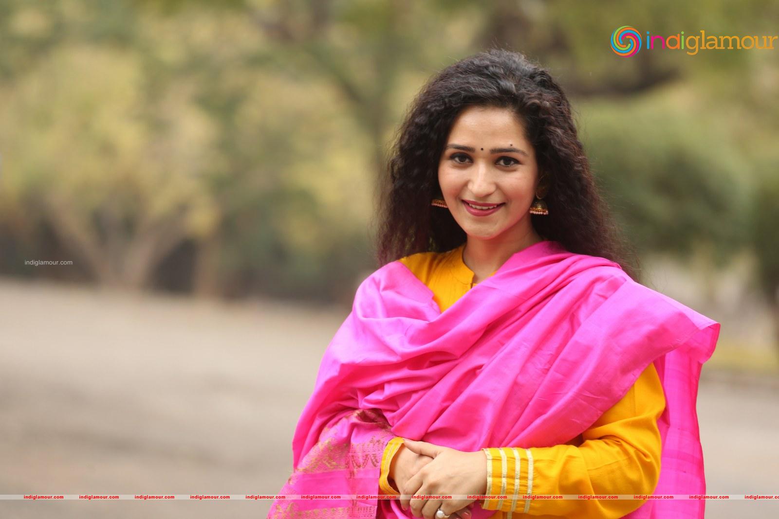 Garima Singh Actress hd photo