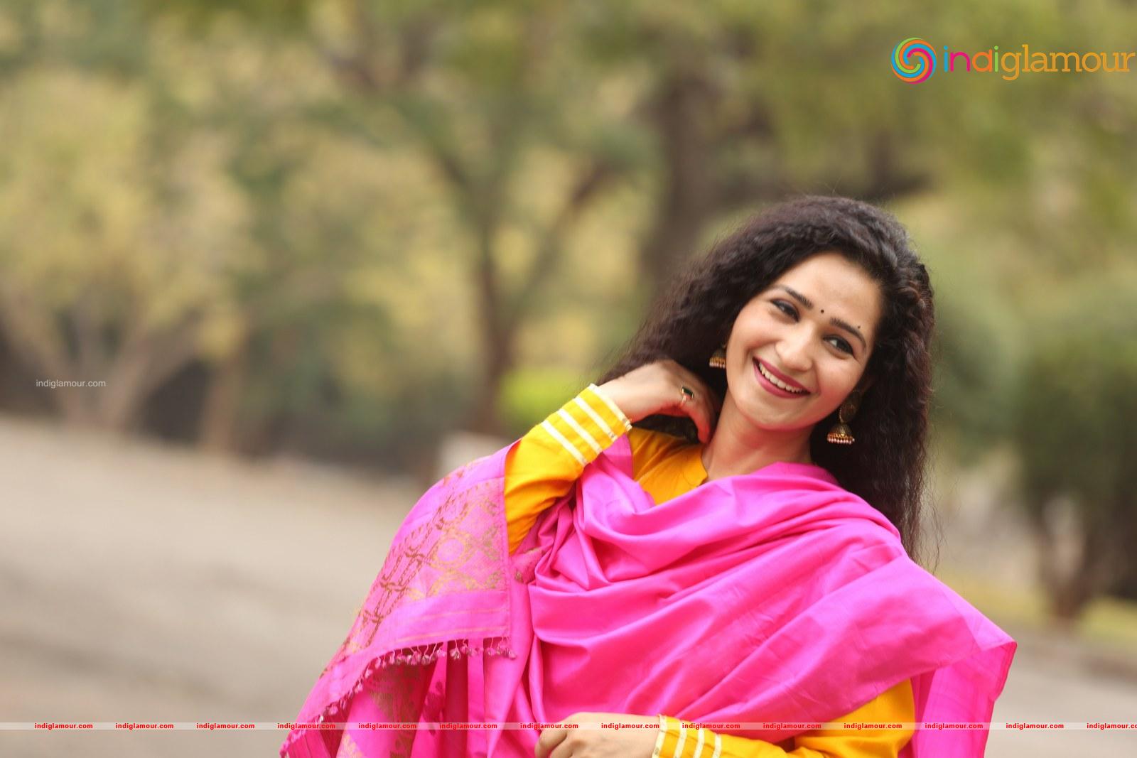 Garima Singh Actress hd photo