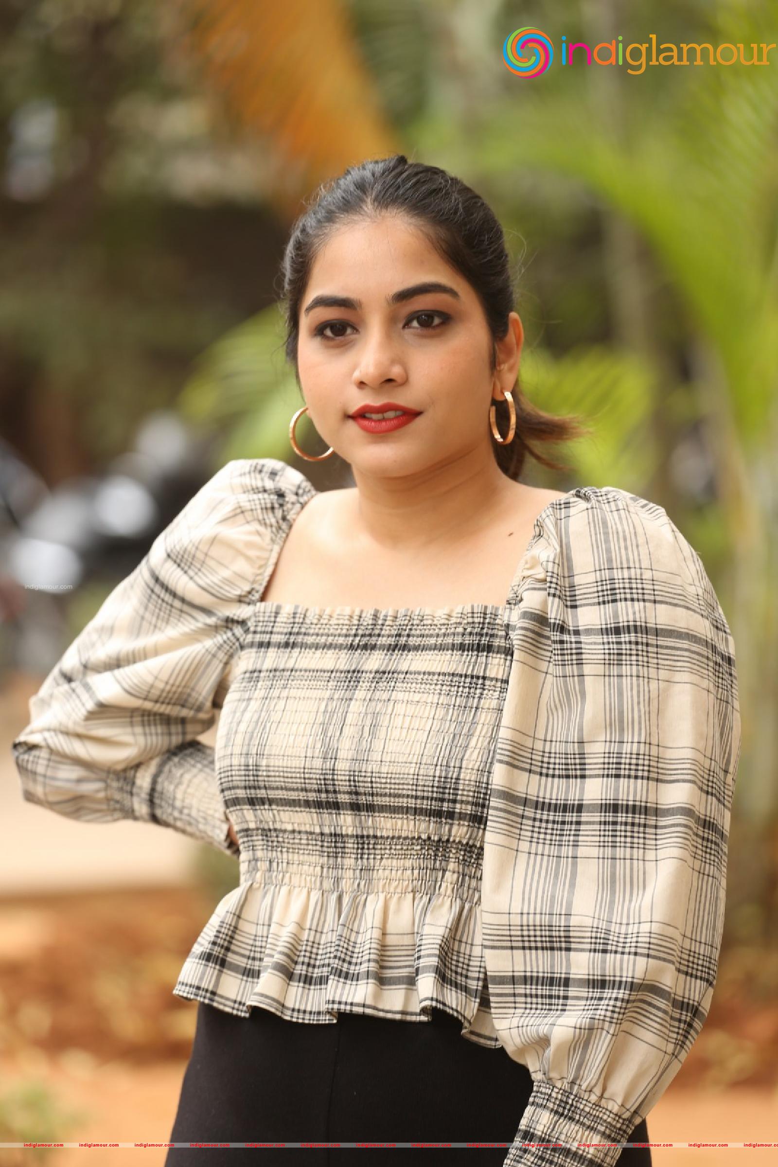 Punarnavi Bhupalam Actress hd photo