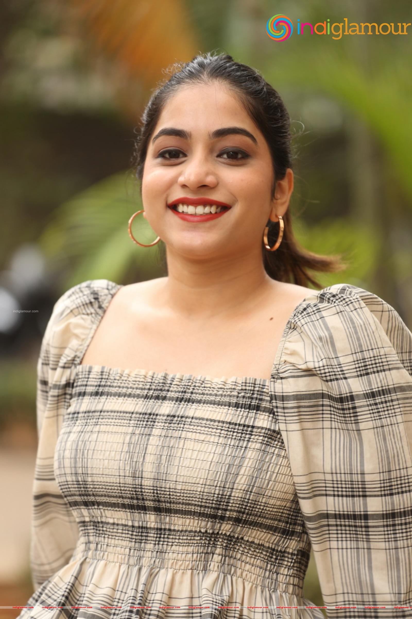 Punarnavi Bhupalam Actress hd photo