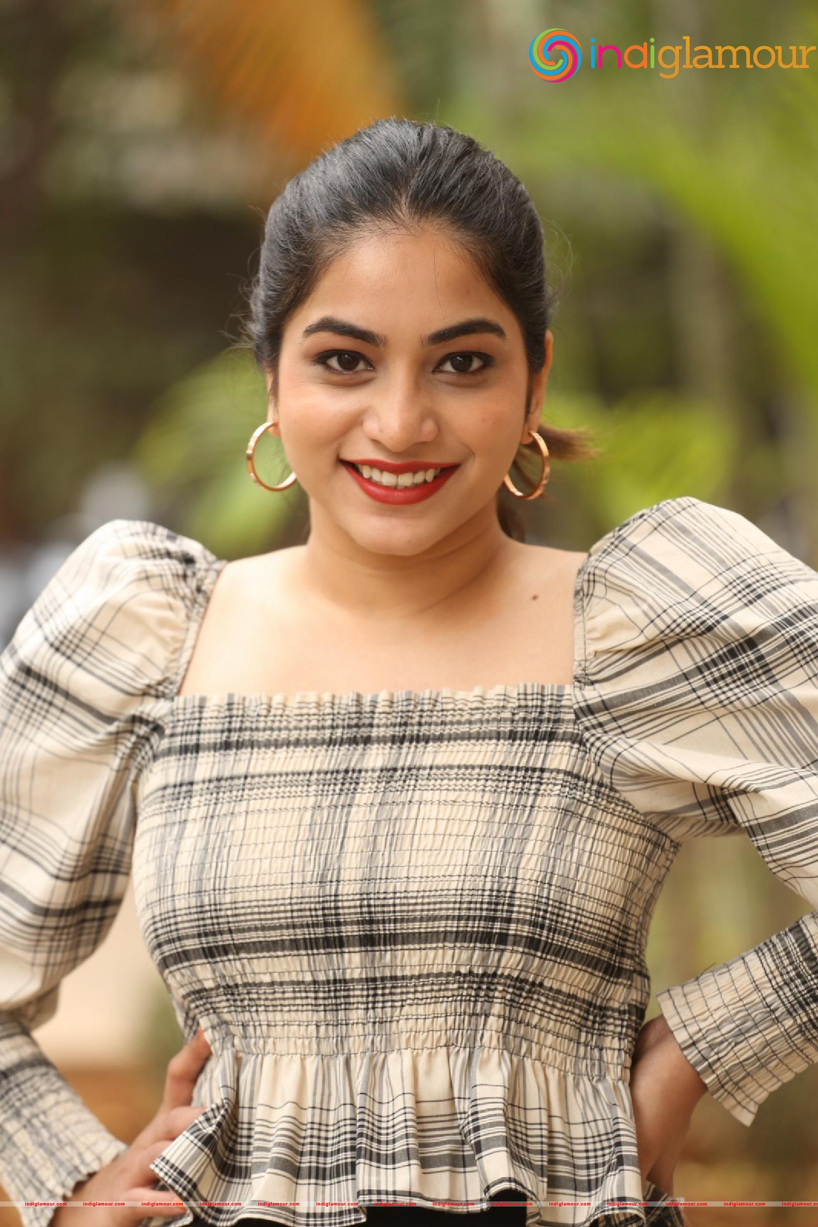Punarnavi Bhupalam Actress hd photo