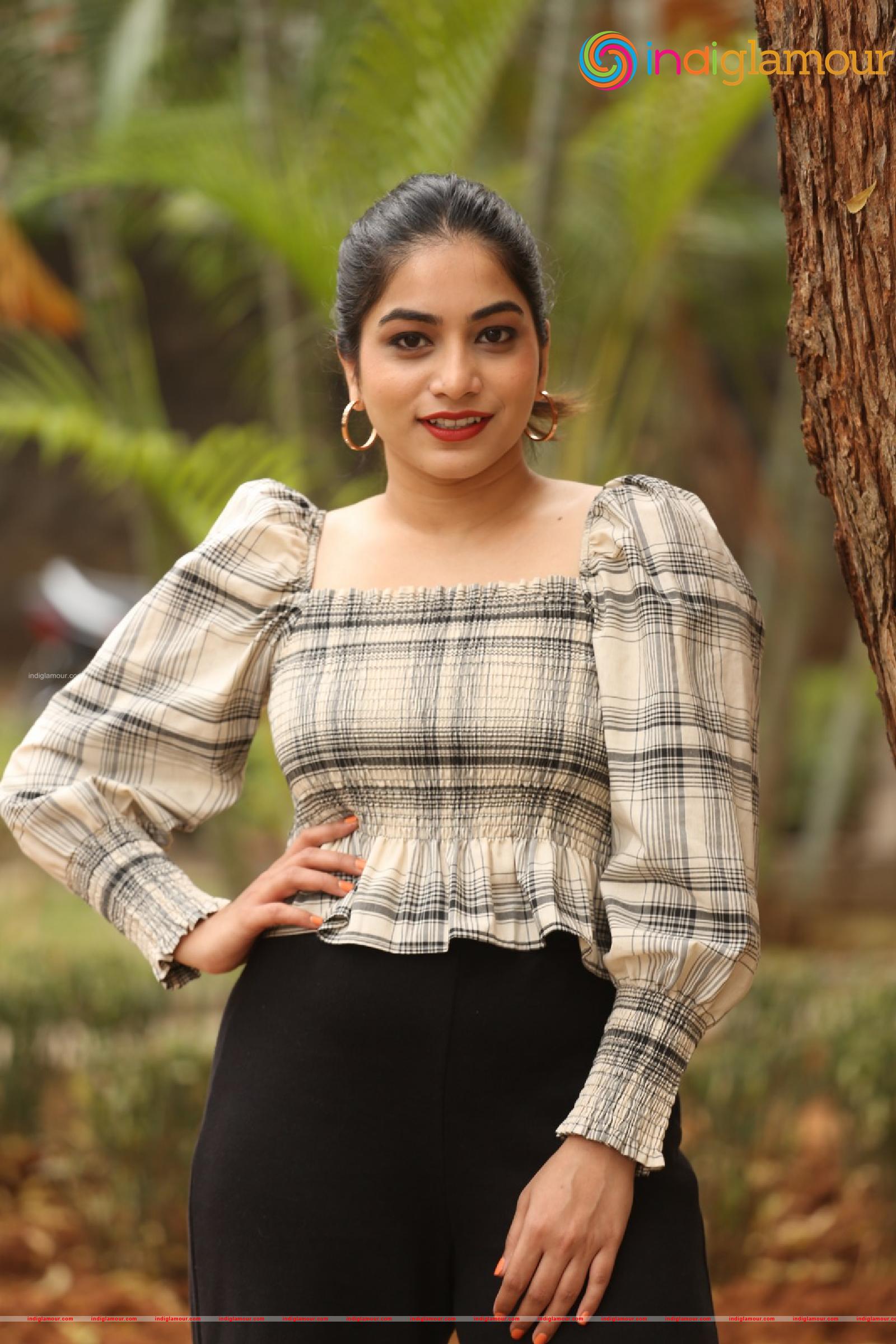Punarnavi Bhupalam Actress hd photo