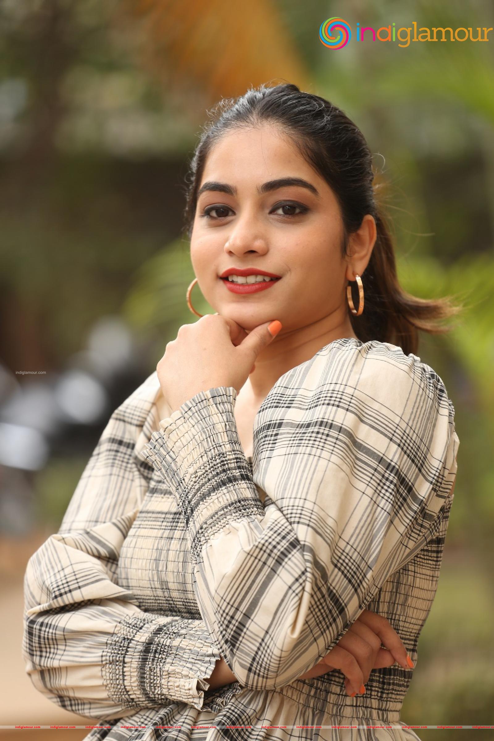Punarnavi Bhupalam Actress hd photo