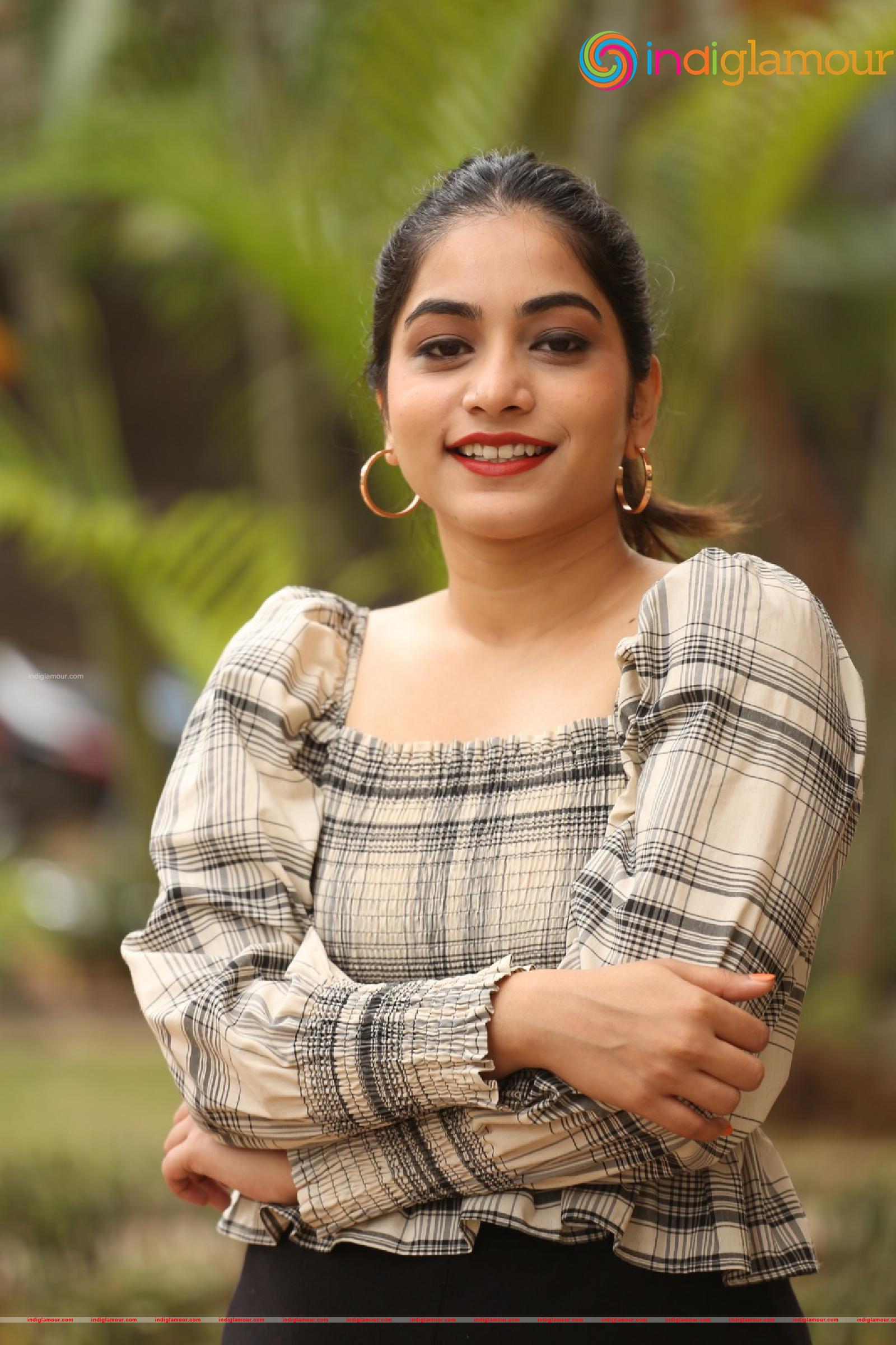 Punarnavi Bhupalam Actress hd photo