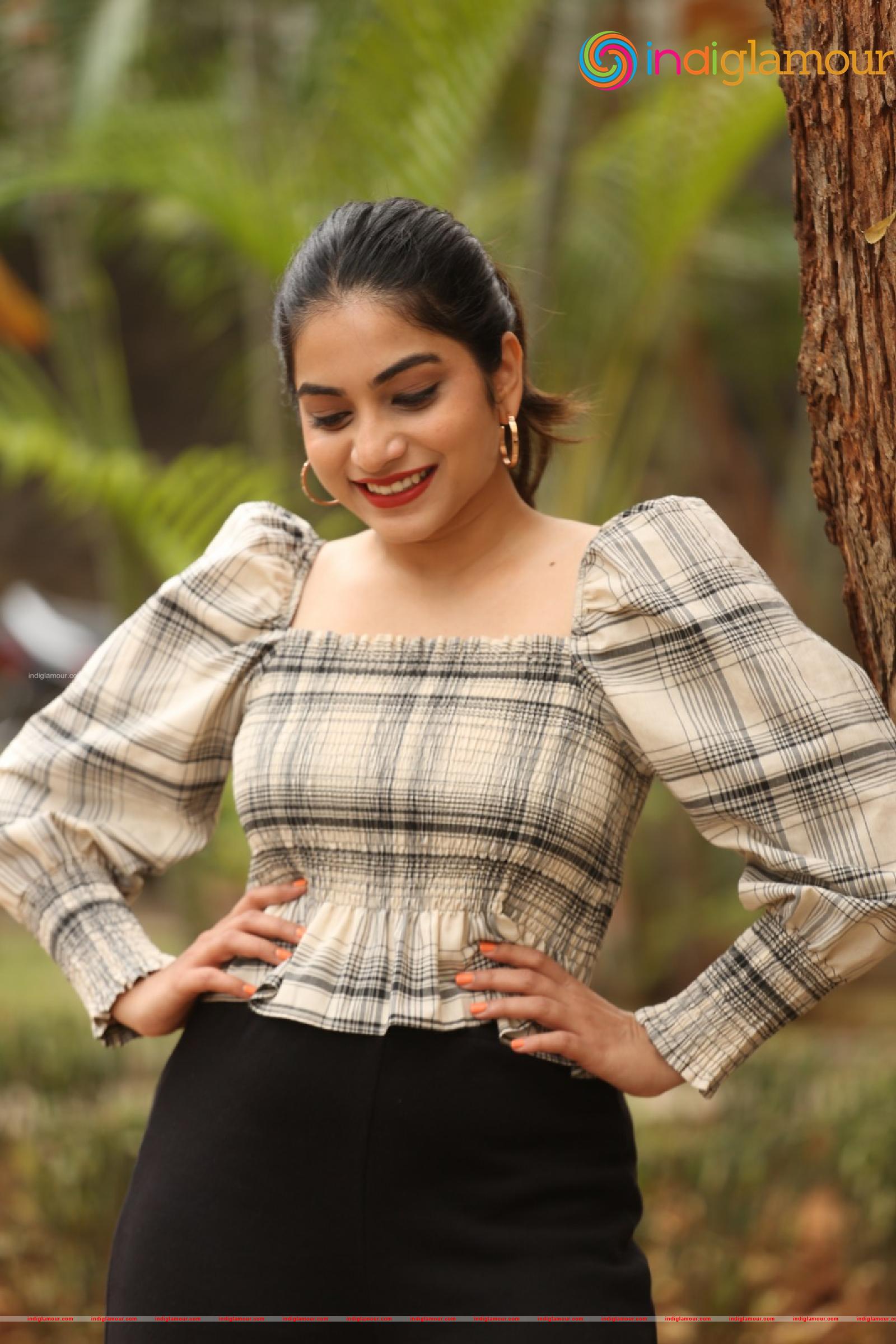 Punarnavi Bhupalam Actress hd photo