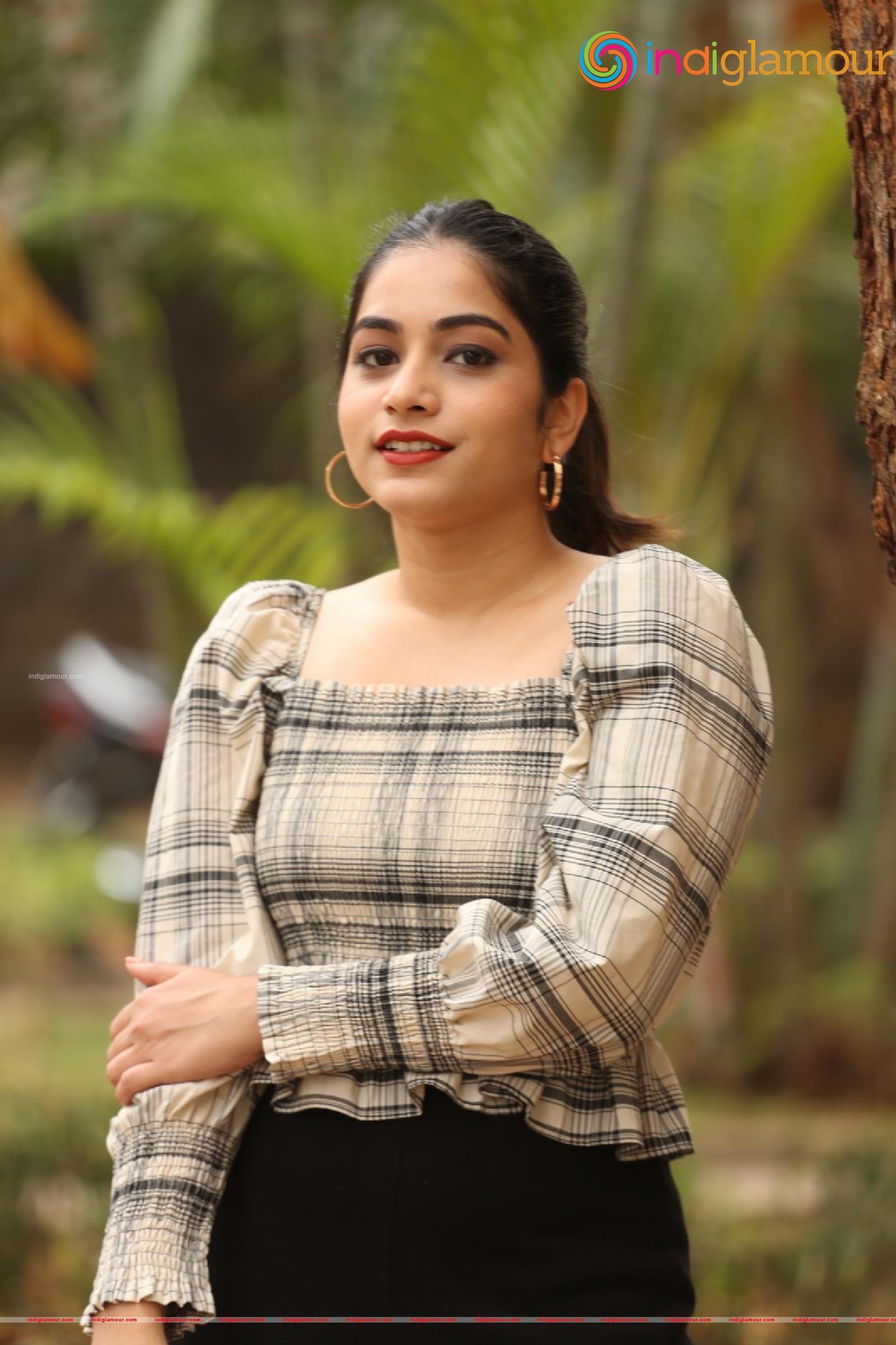 Punarnavi Bhupalam Actress hd photo