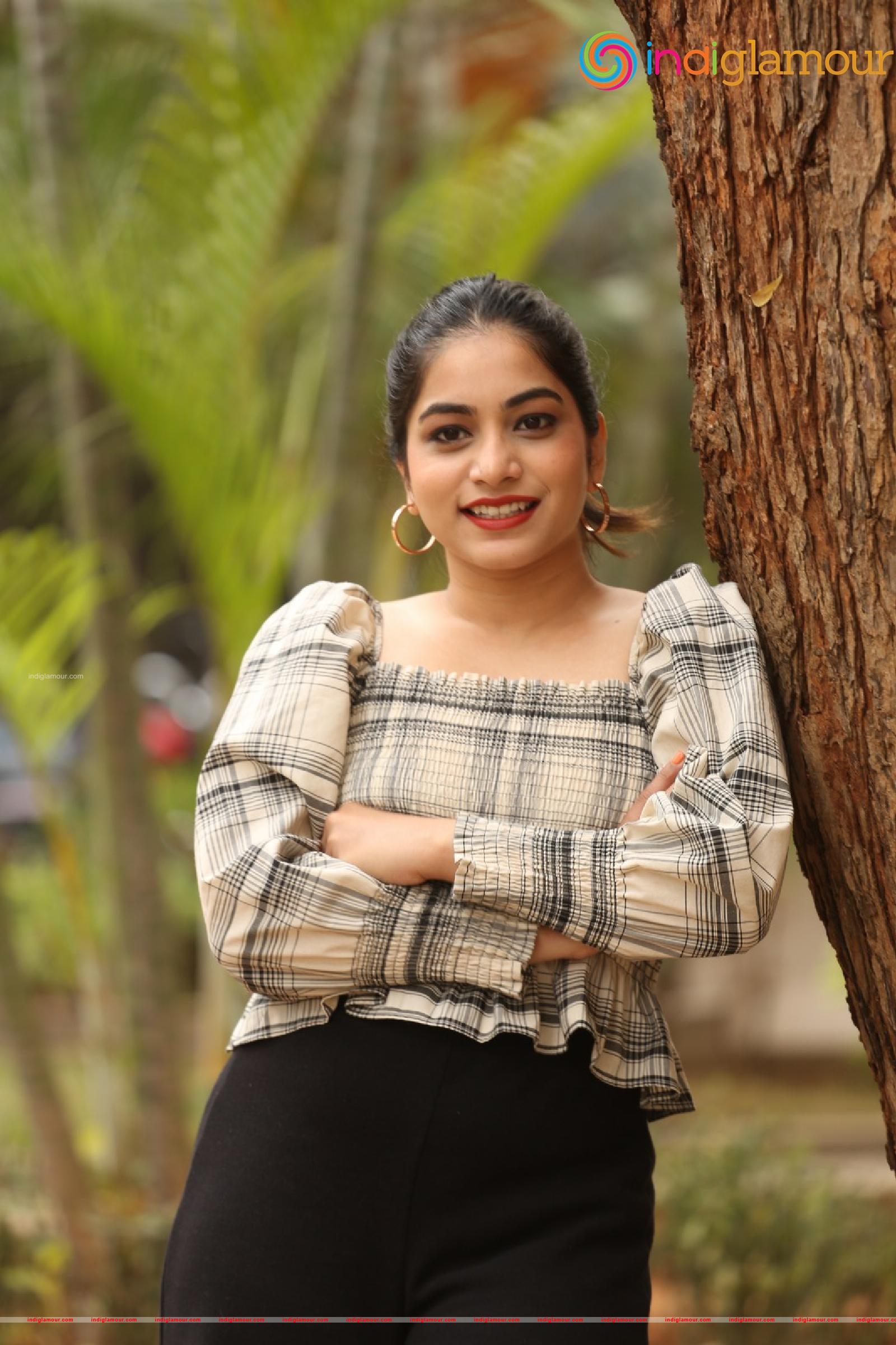 Punarnavi Bhupalam Actress hd photo
