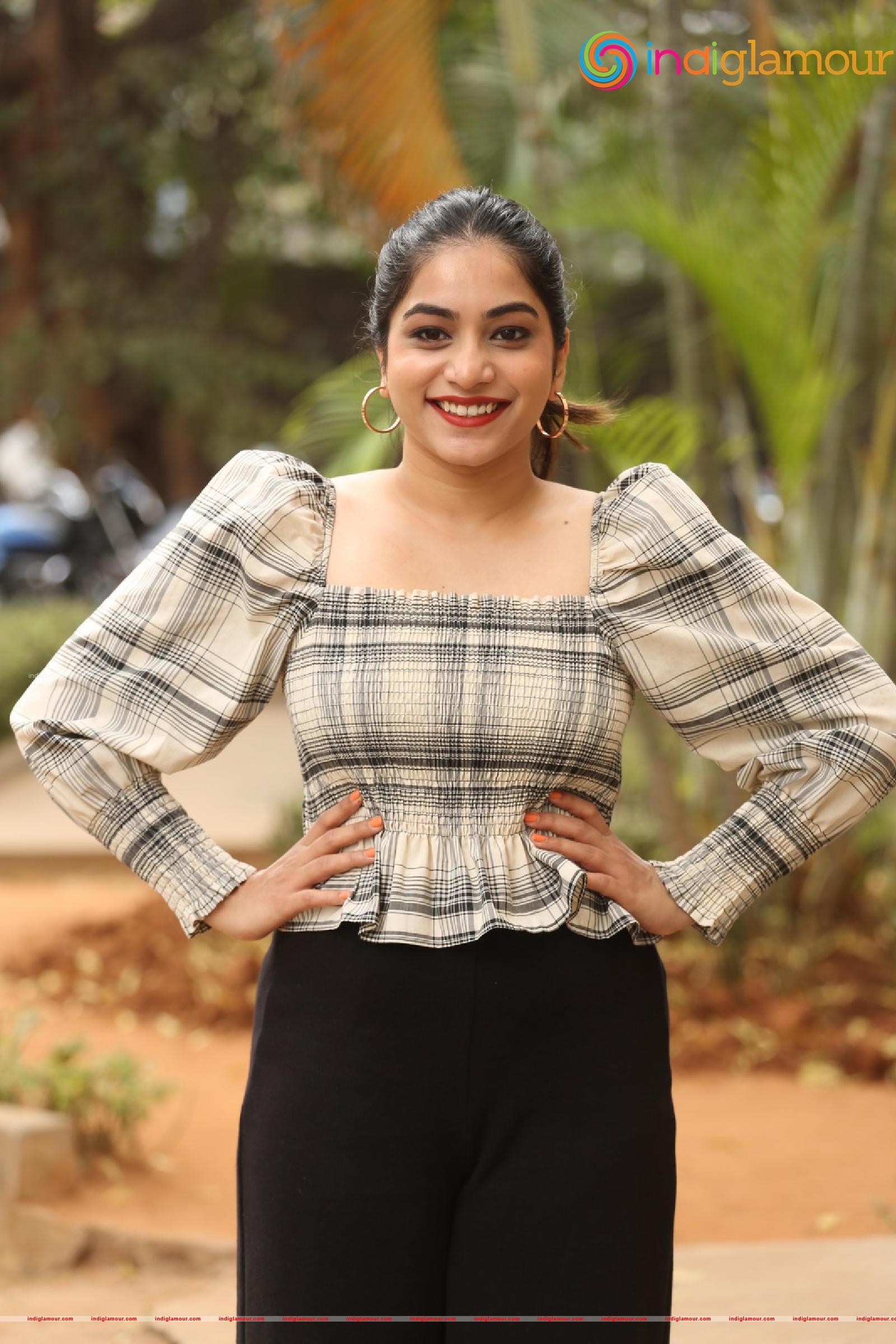 Punarnavi Bhupalam Actress hd photo
