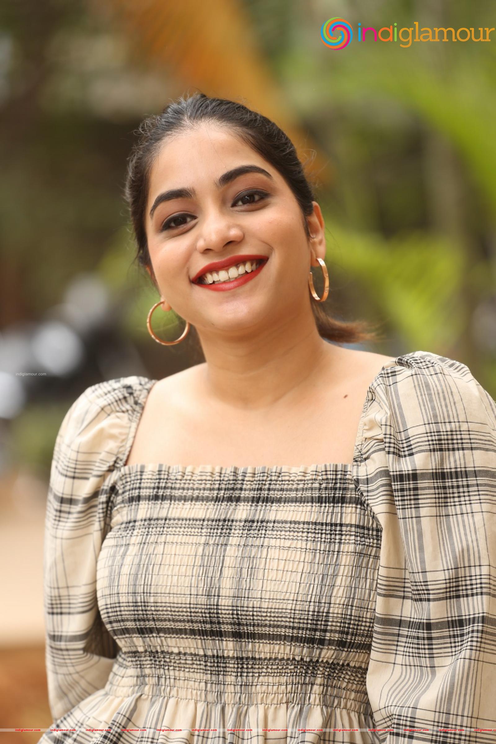 Punarnavi Bhupalam Actress hd photo