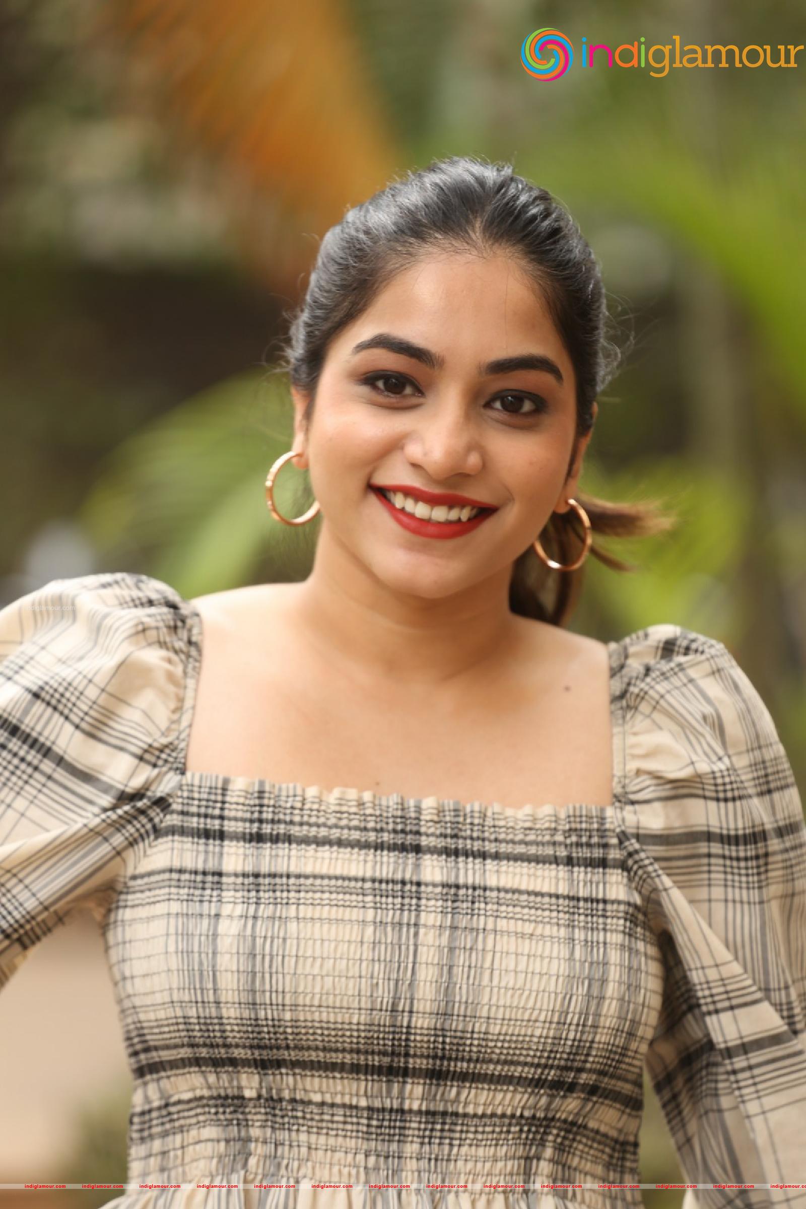 Punarnavi Bhupalam Actress hd photo