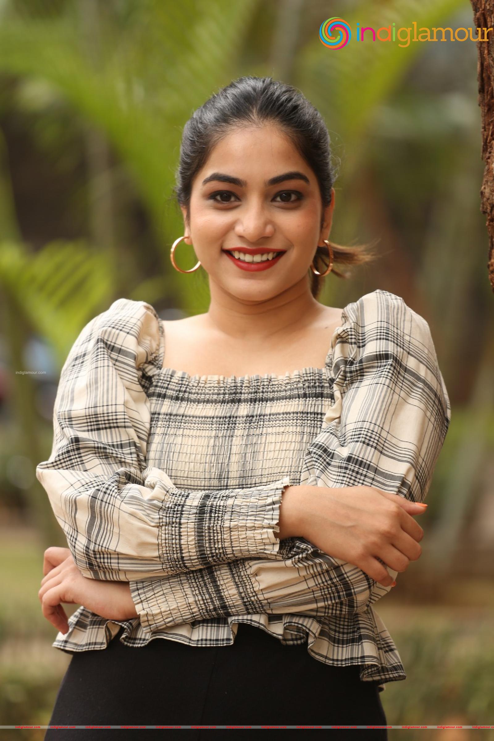 Punarnavi Bhupalam Actress hd photo