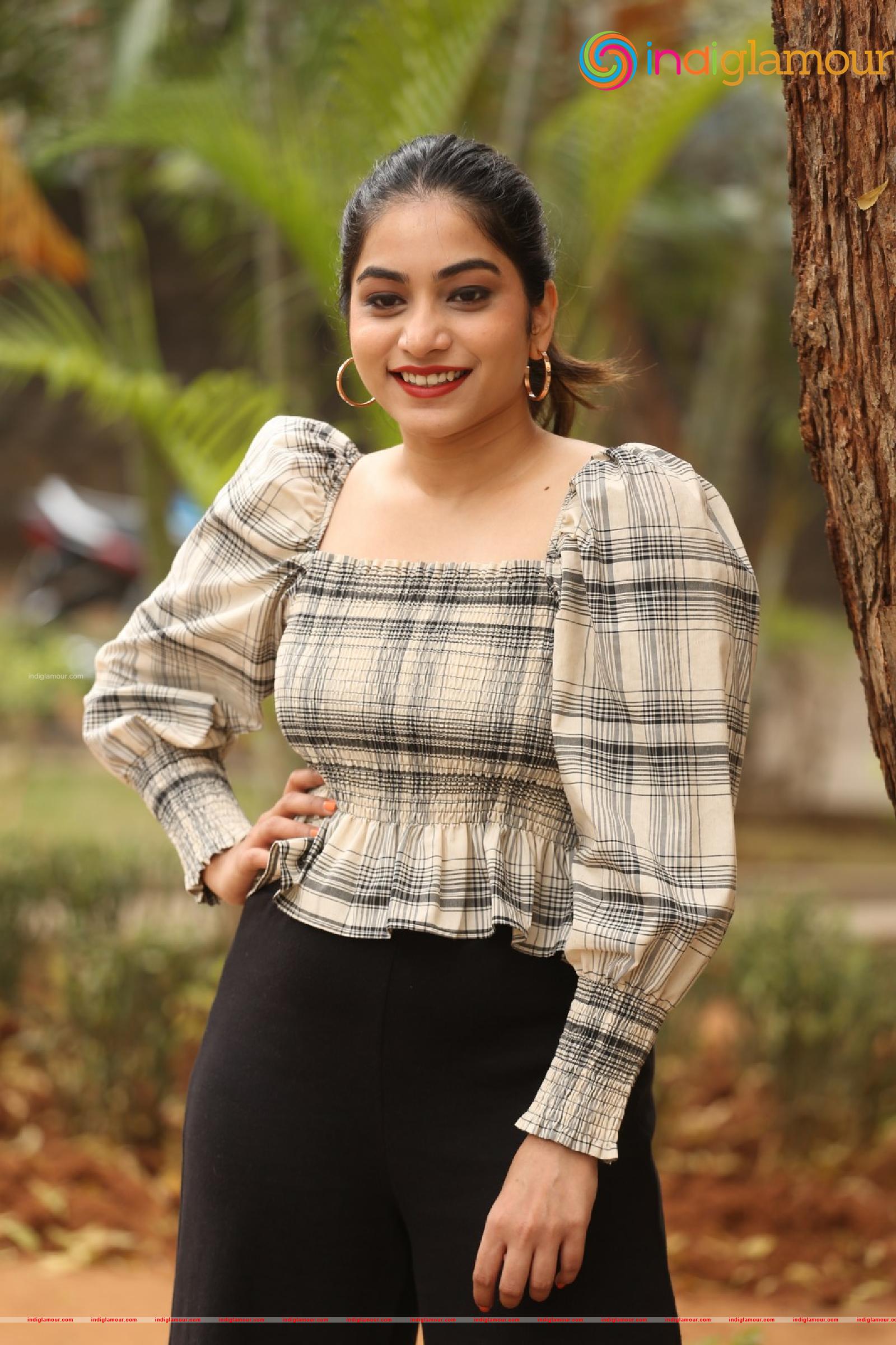 Punarnavi Bhupalam Actress hd photo