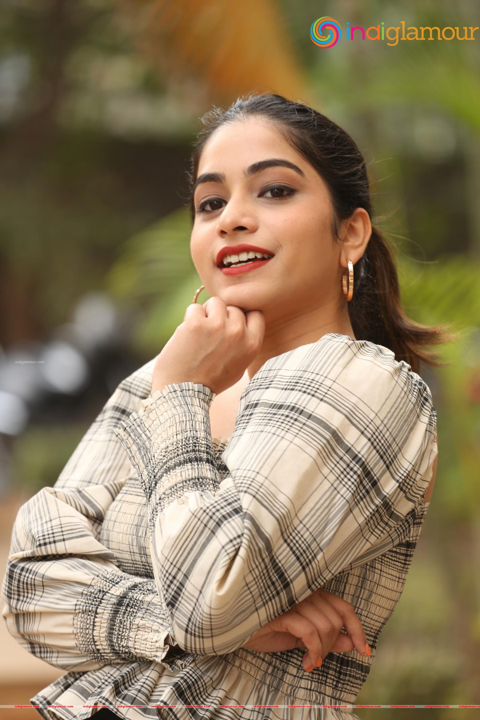 Punarnavi Bhupalam Actress hd photo