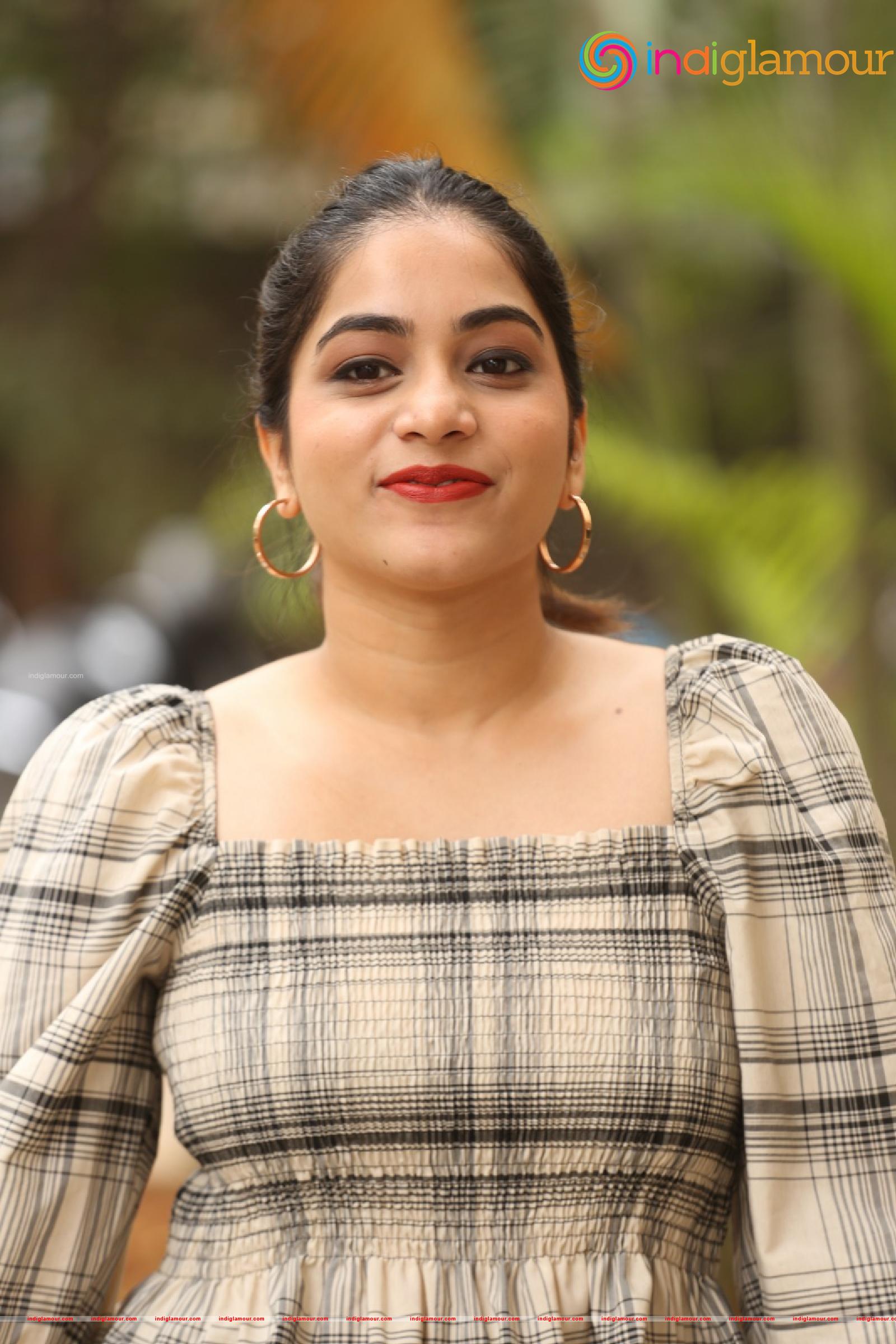 Punarnavi Bhupalam Actress hd photo