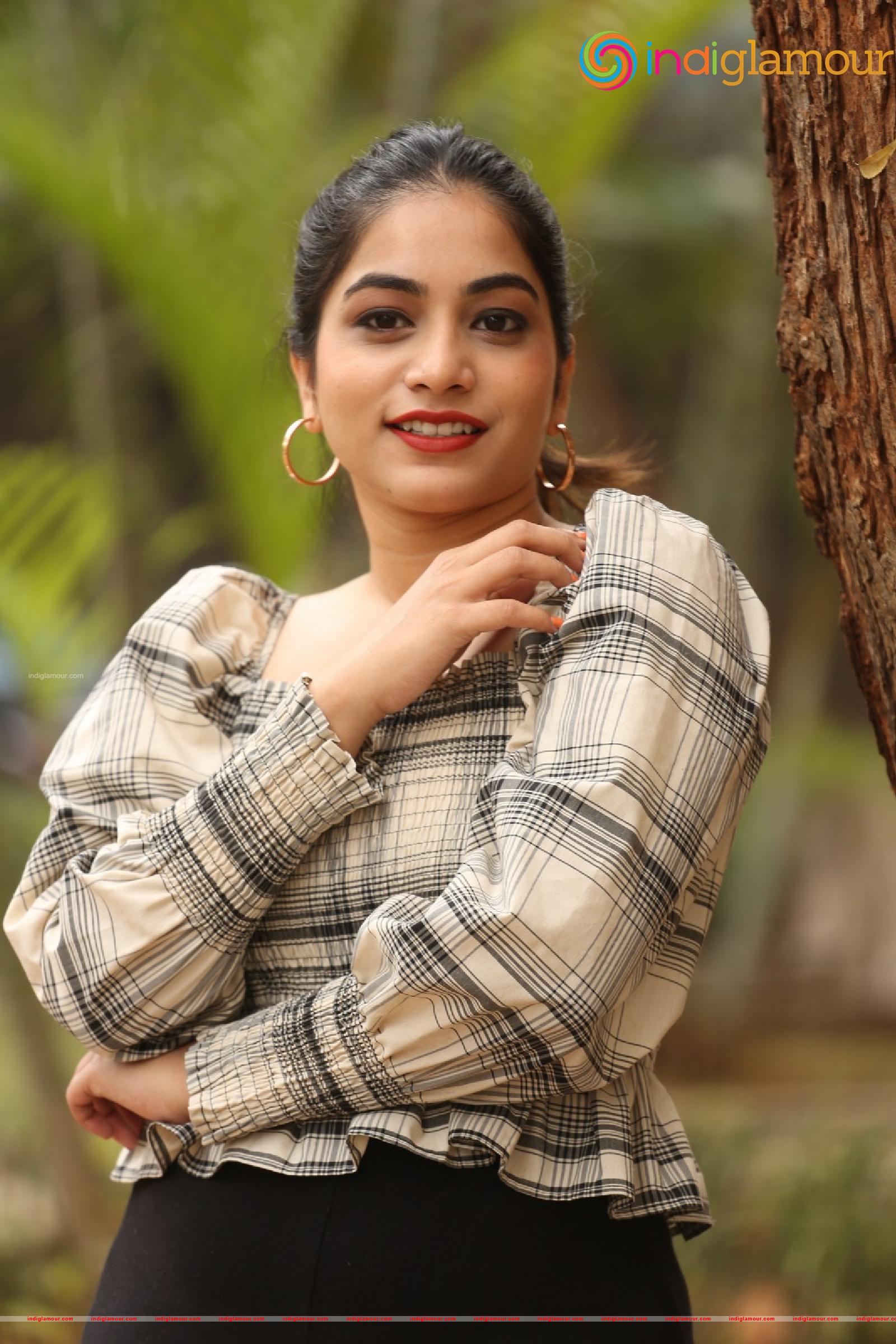 Punarnavi Bhupalam Actress hd photo