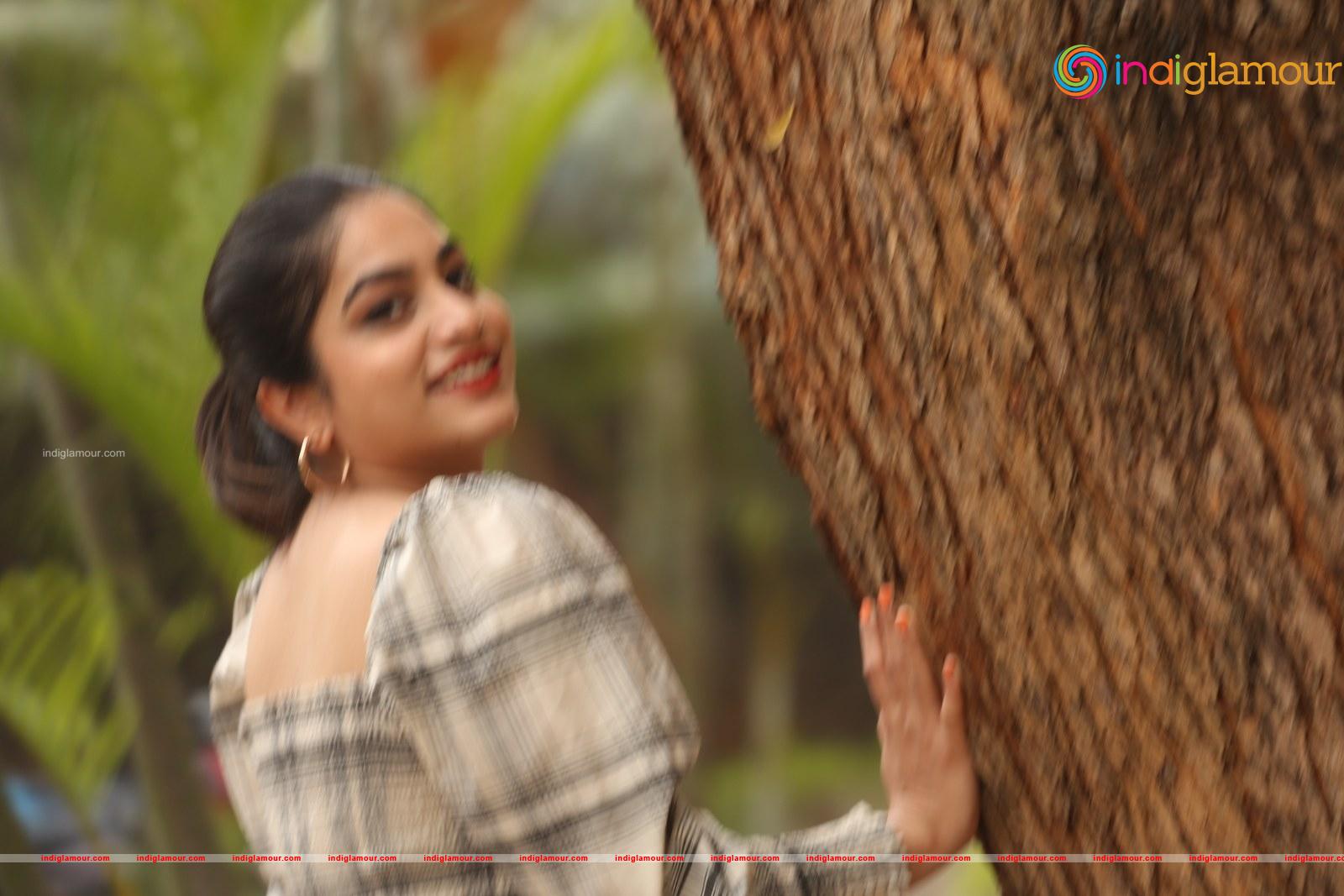 Punarnavi Bhupalam Actress hd photo