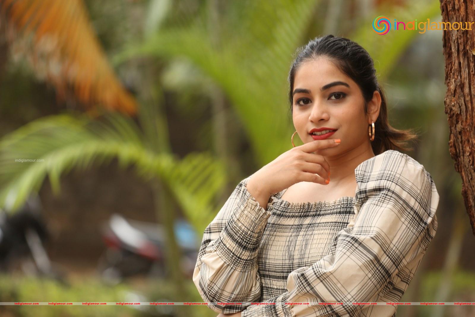 Punarnavi Bhupalam Actress hd photo