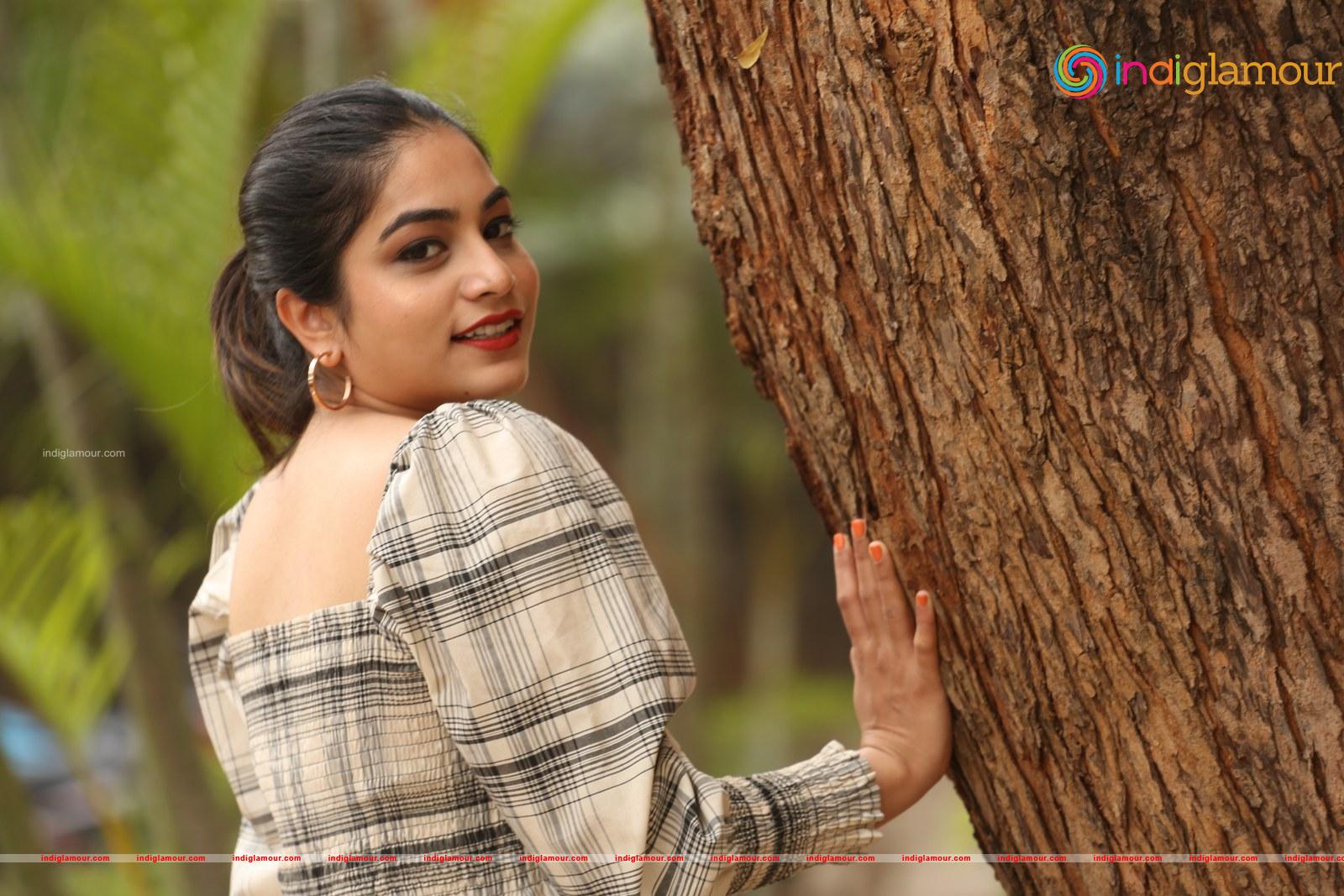 Punarnavi Bhupalam Actress hd photo