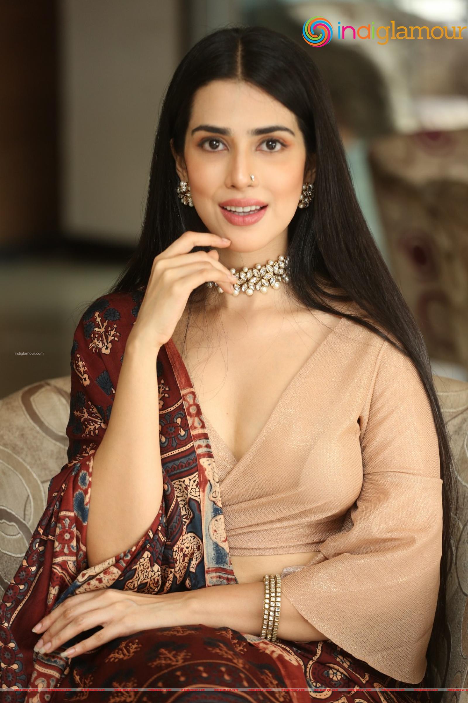 Saloni Mishra Actress hd photo