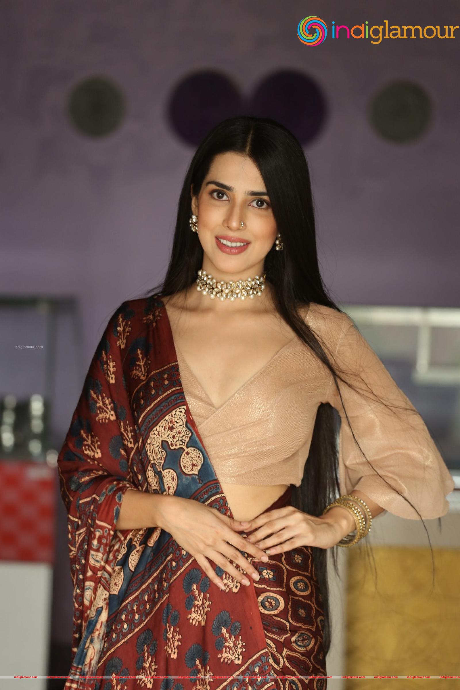 Saloni Mishra Actress hd photo