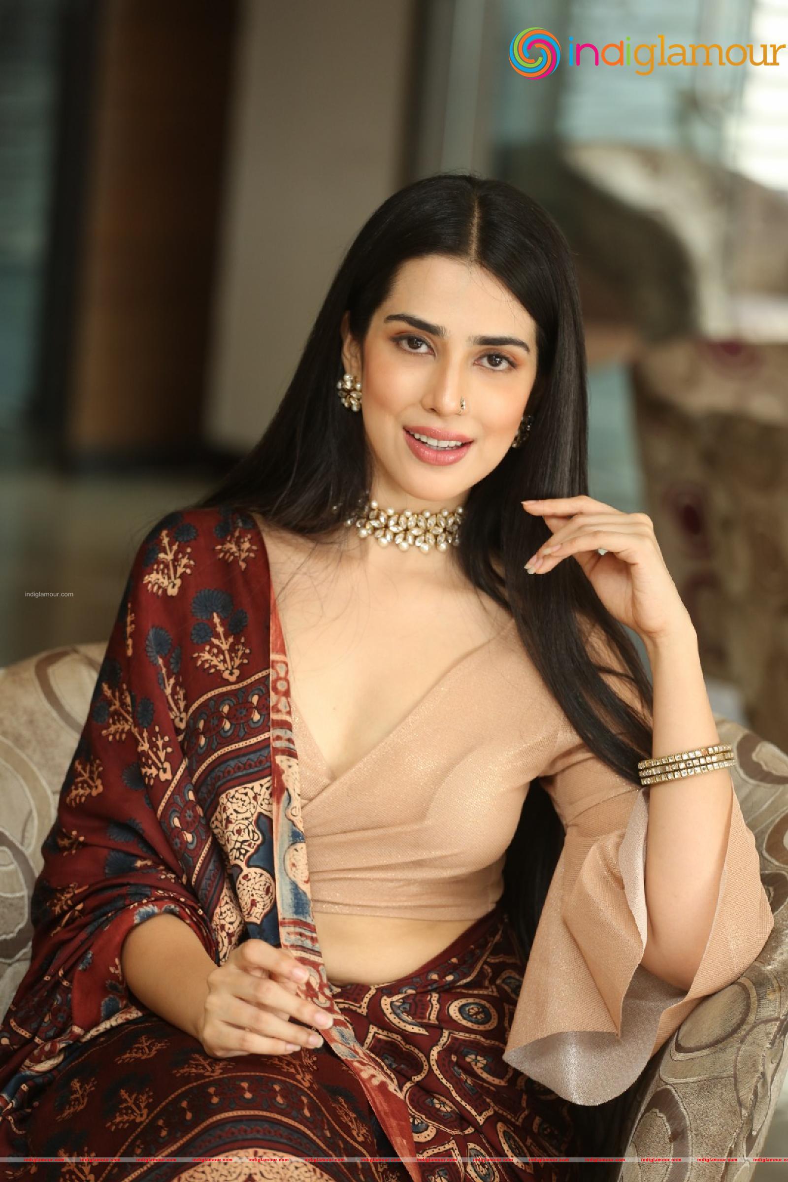 Saloni Mishra Actress hd photo