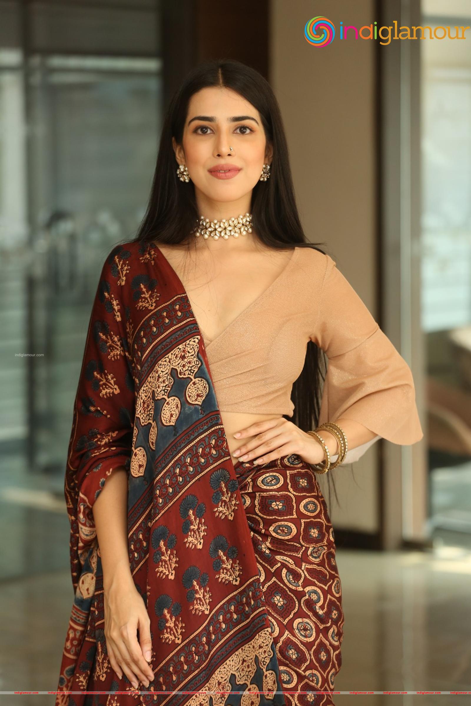 Saloni Mishra Actress hd photo